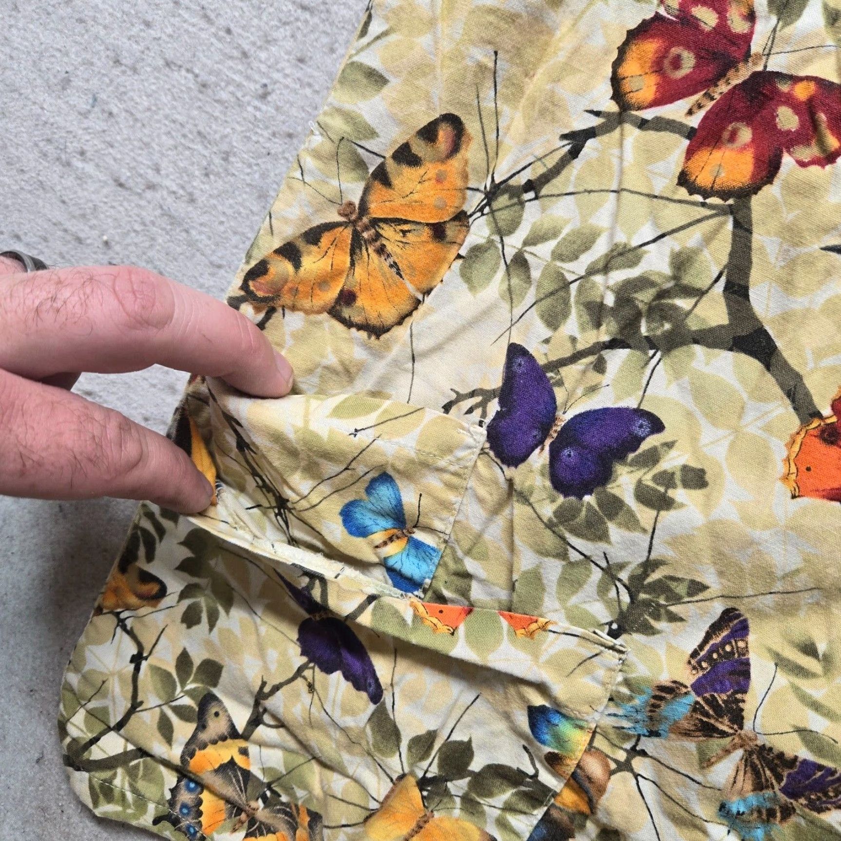 Gloverall VINTAGE Peaches Women's Button Up Scrub Top Shirt XS White Butterflies Cotton Blend Size US XS / EU 42 / 0 - 5 Thumbnail