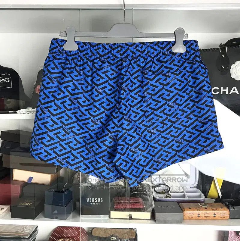 Versace Versace Summer Blue Printed Men's Casual Shorts . Size US 30 / EU 46 - 4 Thumbnail