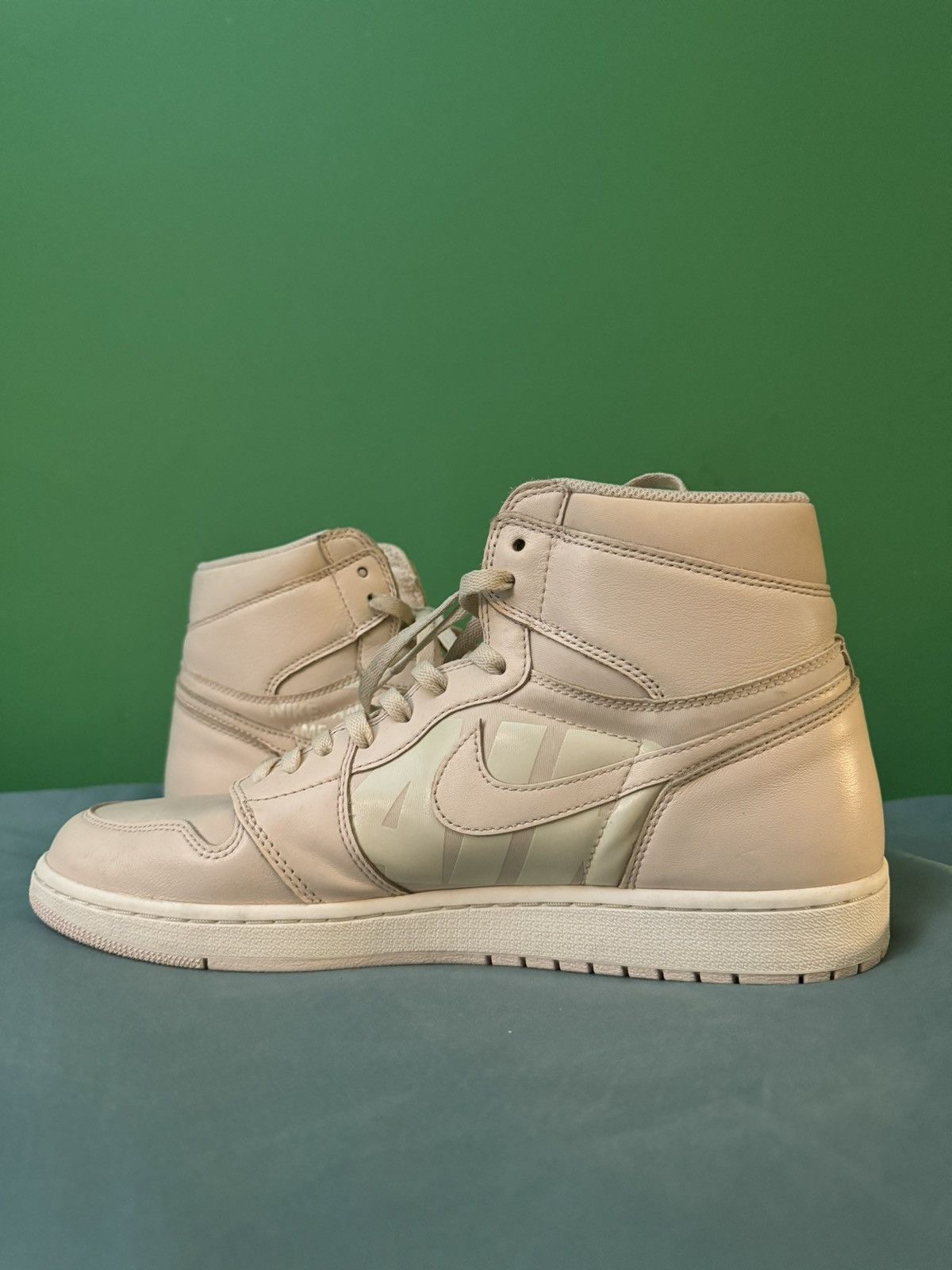 Jordan Brand Nike Air Jordan 1 High Guava Ice 2018 Size US 13 / EU 46 - 2 Thumbnail