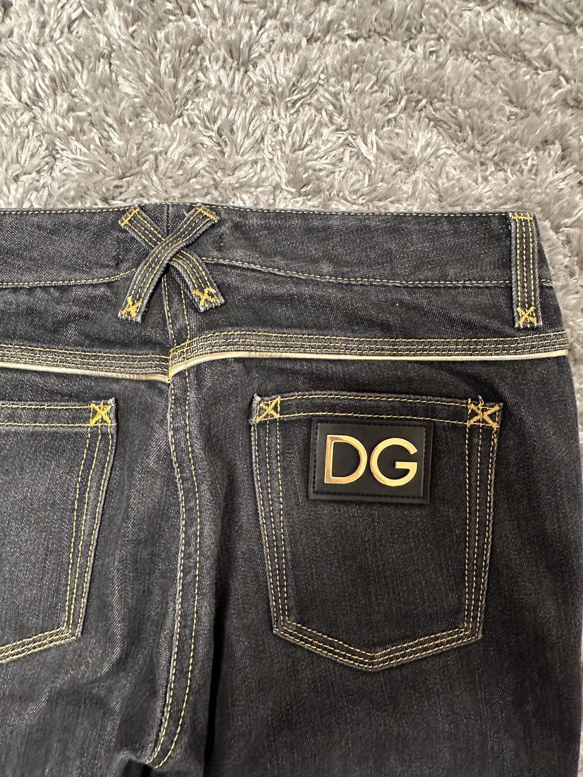 Dolce & Gabbana DG Denim brand new gold stripe Size 28" / US 6 / IT 42 - 7 Thumbnail
