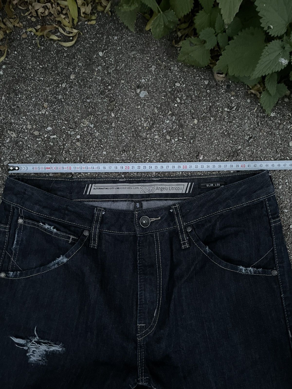 Japanese Brand Custom baggy distressed jeans blue Size US 33 - 9 Thumbnail