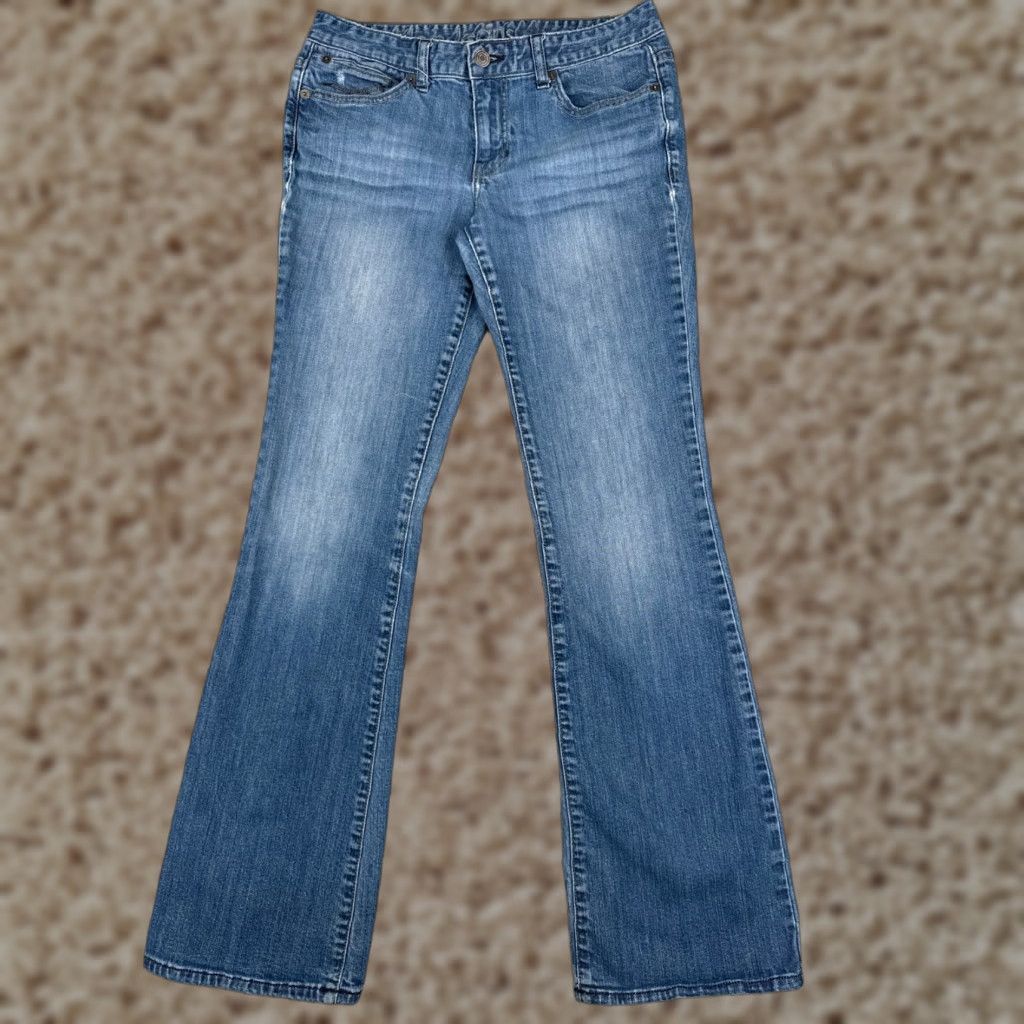 Calvin Klein VINTAGE Calvin Klein Jeans Women Bootcut Jeans 28x32 Blue Denim Low Rise Stretch 90s Girls Size 28" / US 6 / IT 42 - 1 Thumbnail