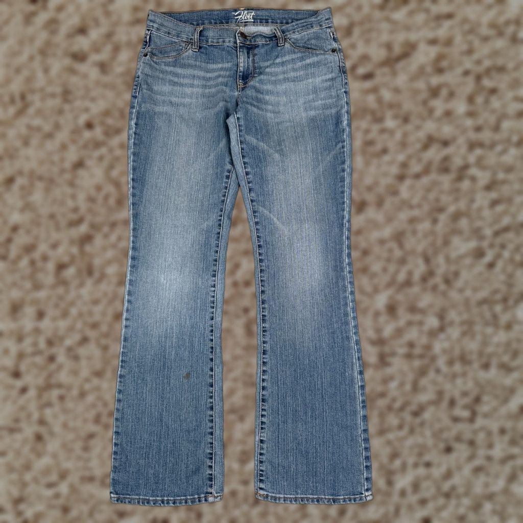Old Navy Old Navy Women's Bootcut Jeans 6 Blue Denim Low Rise Stretch Comfort 31x31 Size 28" / US 6 / IT 42 - 1 Thumbnail