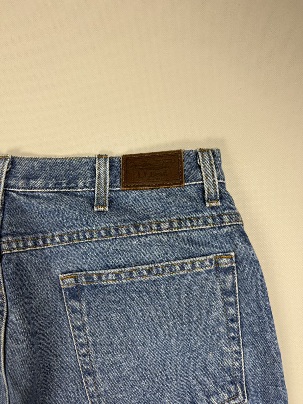L.L. Bean L.L. Bean Double L Men’s Relaxed Fit Denim Jeans Size 34 Size US 34 / EU 50 - 24 Thumbnail