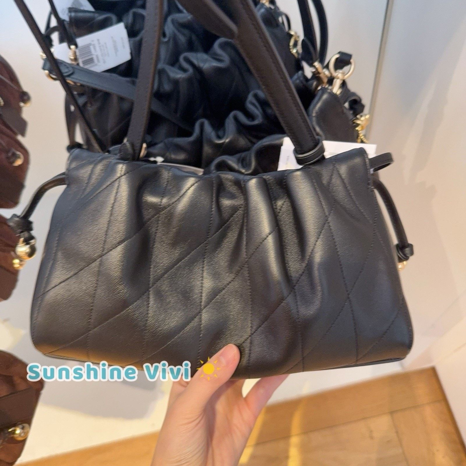 Coach NWT Coach Faye Shoulder Bag Gold/Black CCZ54 Leather Size ONE SIZE - 5 Thumbnail