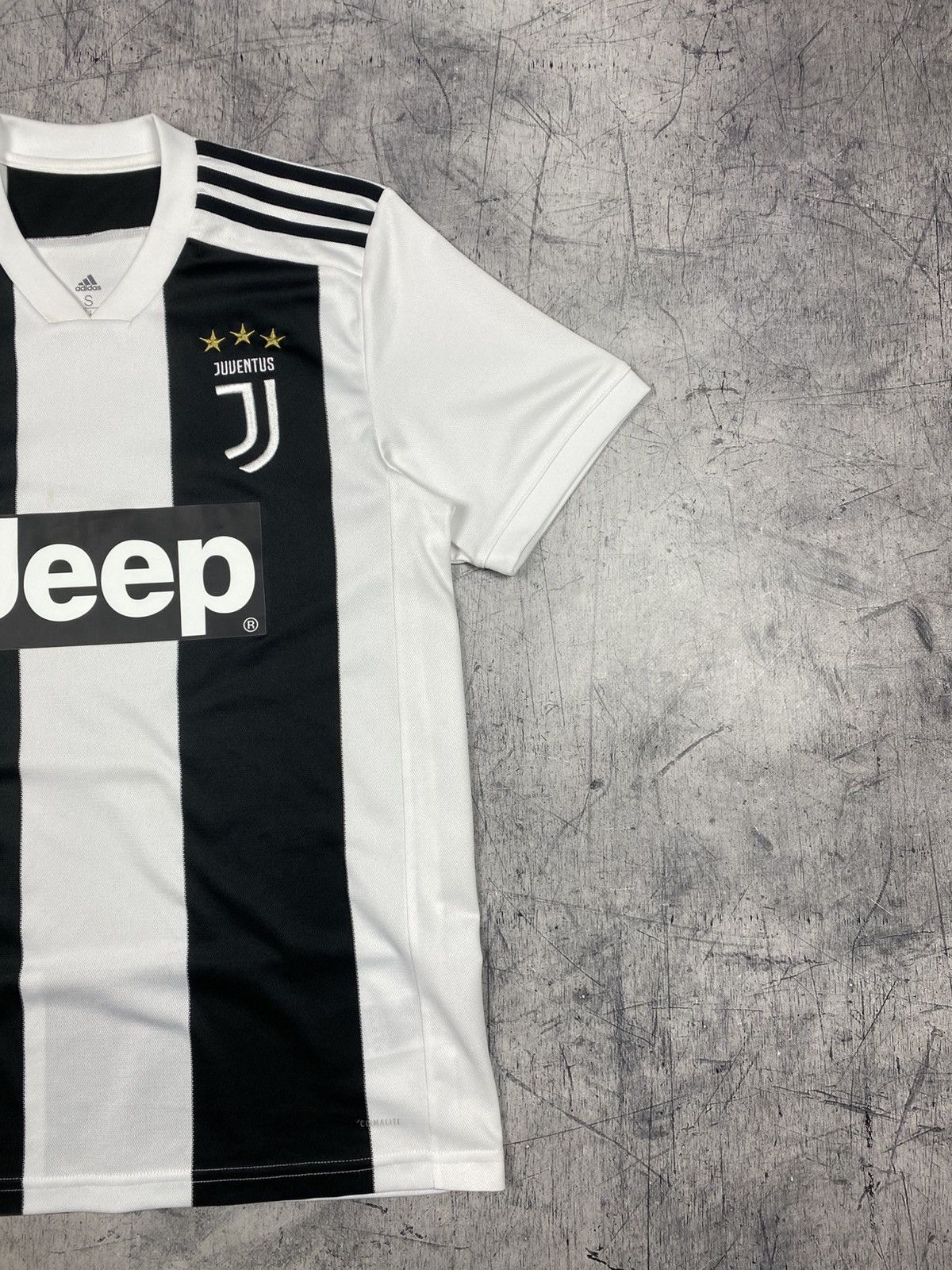 Adidas Adidas Juventus FC 2018/19 Home Football Jersey Size US S / EU 44-46 / 1 - 4 Thumbnail