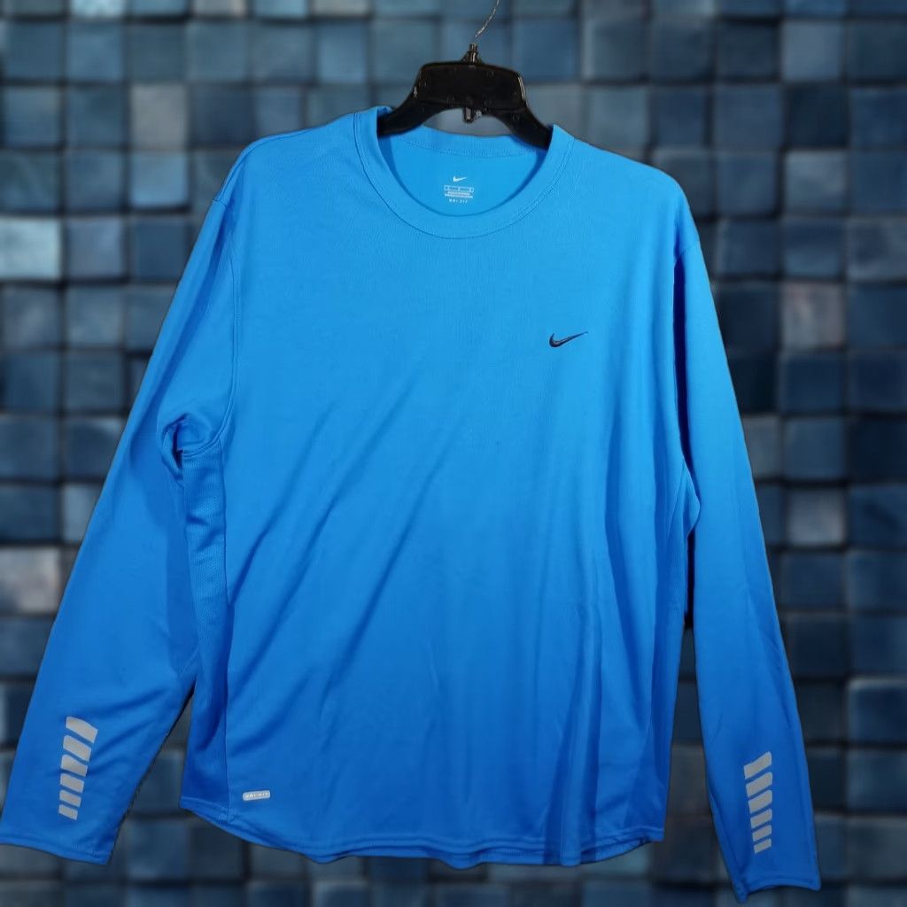 Nike Nike shirt Mens Large Blue Long Sleeve Athletic Running Workout Pullover VTG Size US L / EU 52-54 / 3 - 1 Thumbnail
