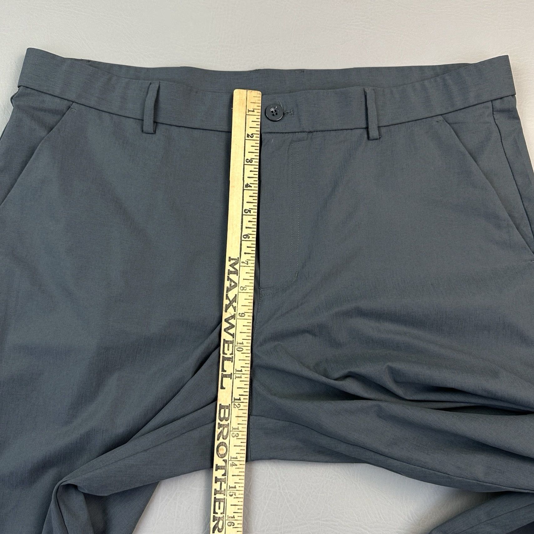 Vintage Libin Pants Mens 38x30 Gray Tech Performance Stretch Chino Casual Golf Pants Mens Gray Tech Performance Stretch Chino Casual Golf Size US 38 / EU 54 - 5 Thumbnail