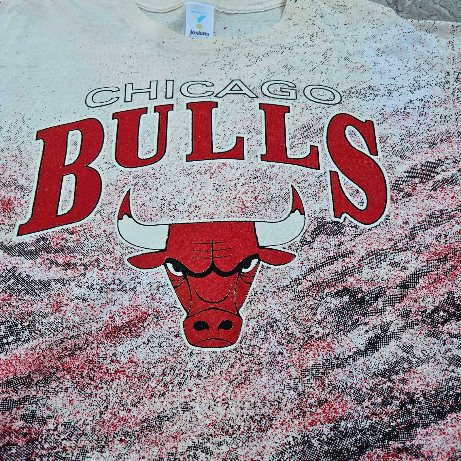 NBA Vintage Chicago Bulls AOP Shirt Mens XL Rare EUC Jordan NBA Size US XL / EU 56 / 4 - 2 Thumbnail
