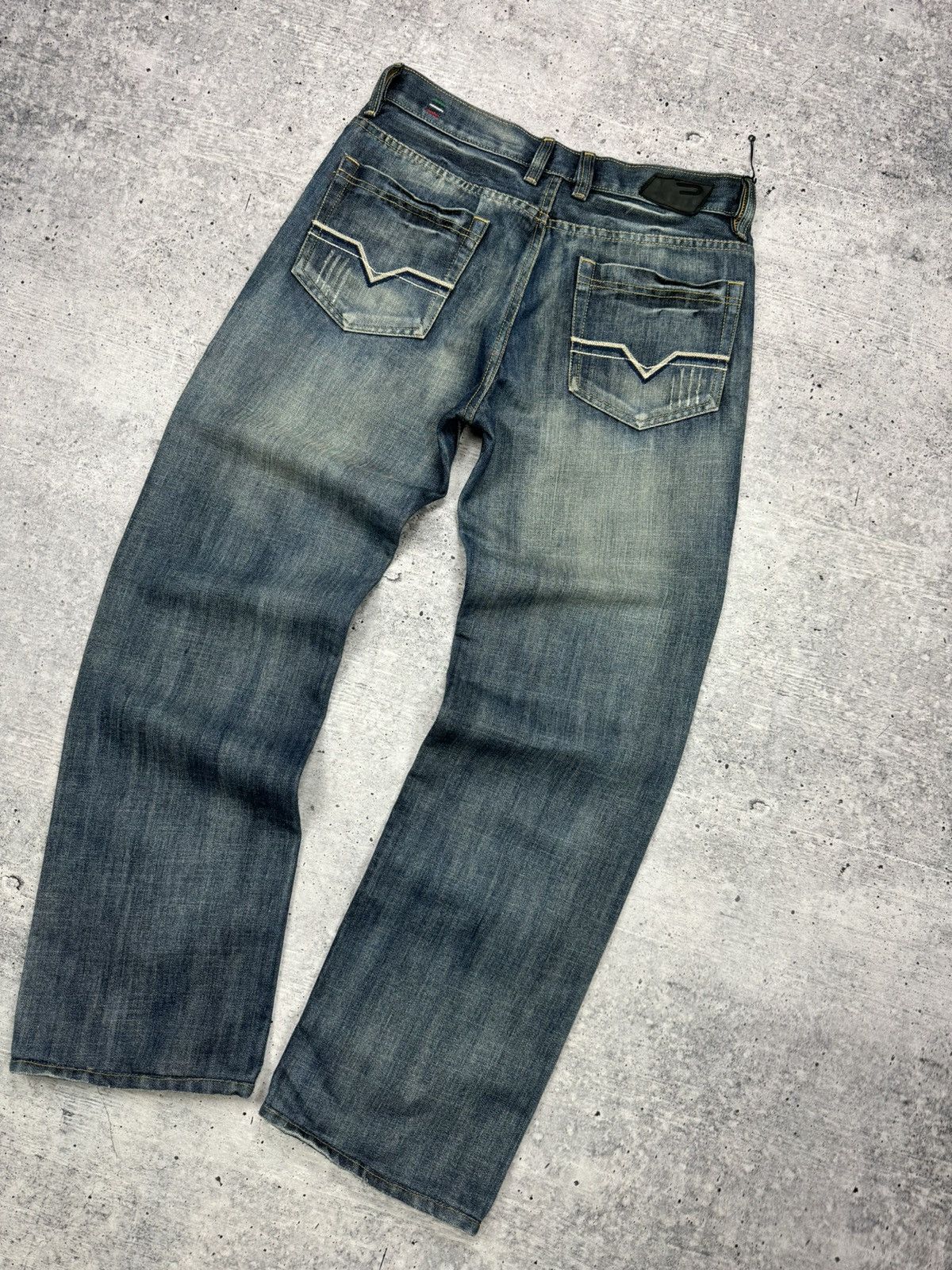 Diesel × Vintage Vintage Diesel Blue Stonewashed Denim Jeans Trousers Pants Size US 32 / EU 48 - 19 Thumbnail