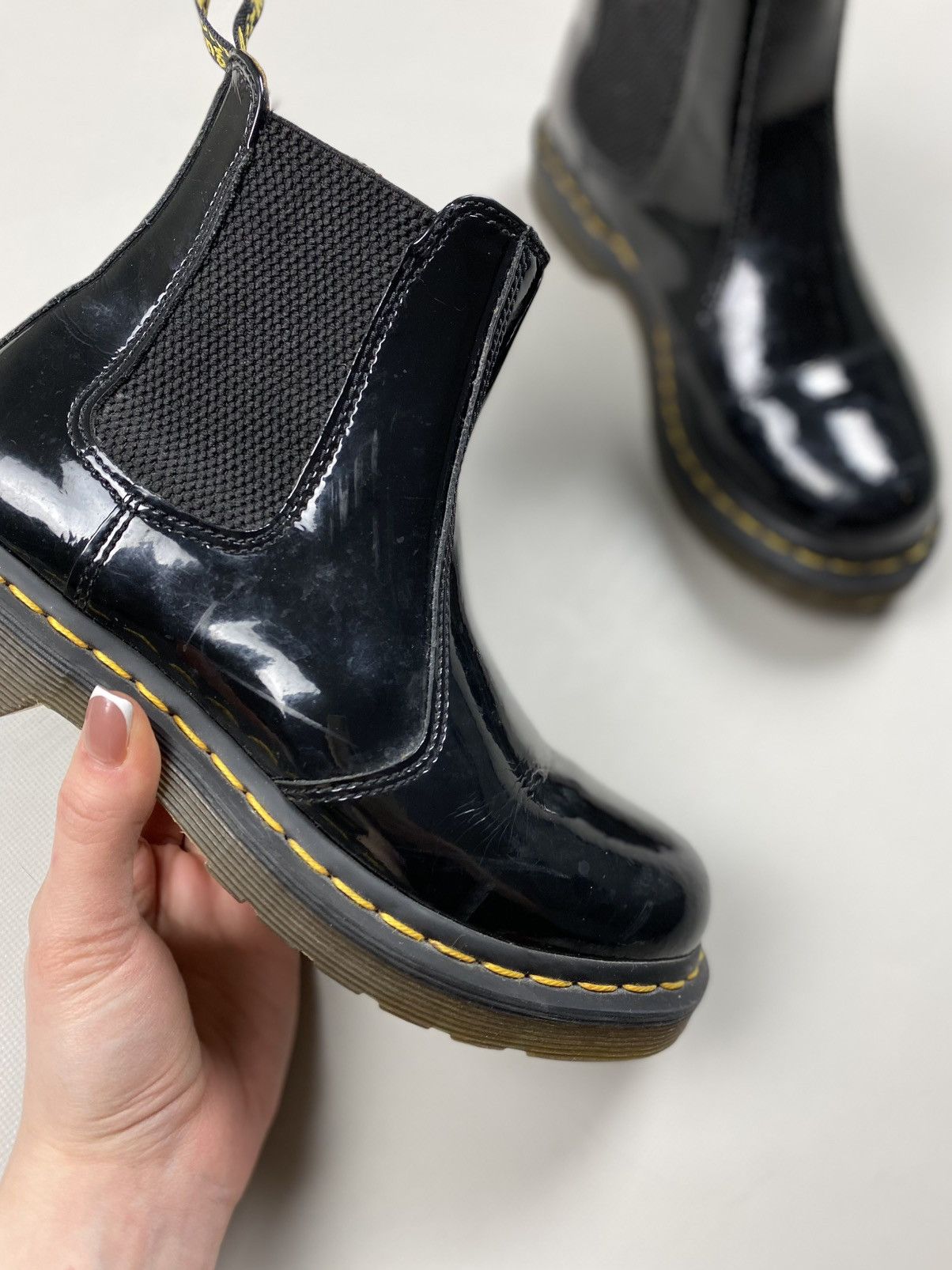 Dr. Martens Dr. Martens 2976 ladies leather Chelsea boots shoes size 37 Size US 6 / IT 36 - 4 Thumbnail