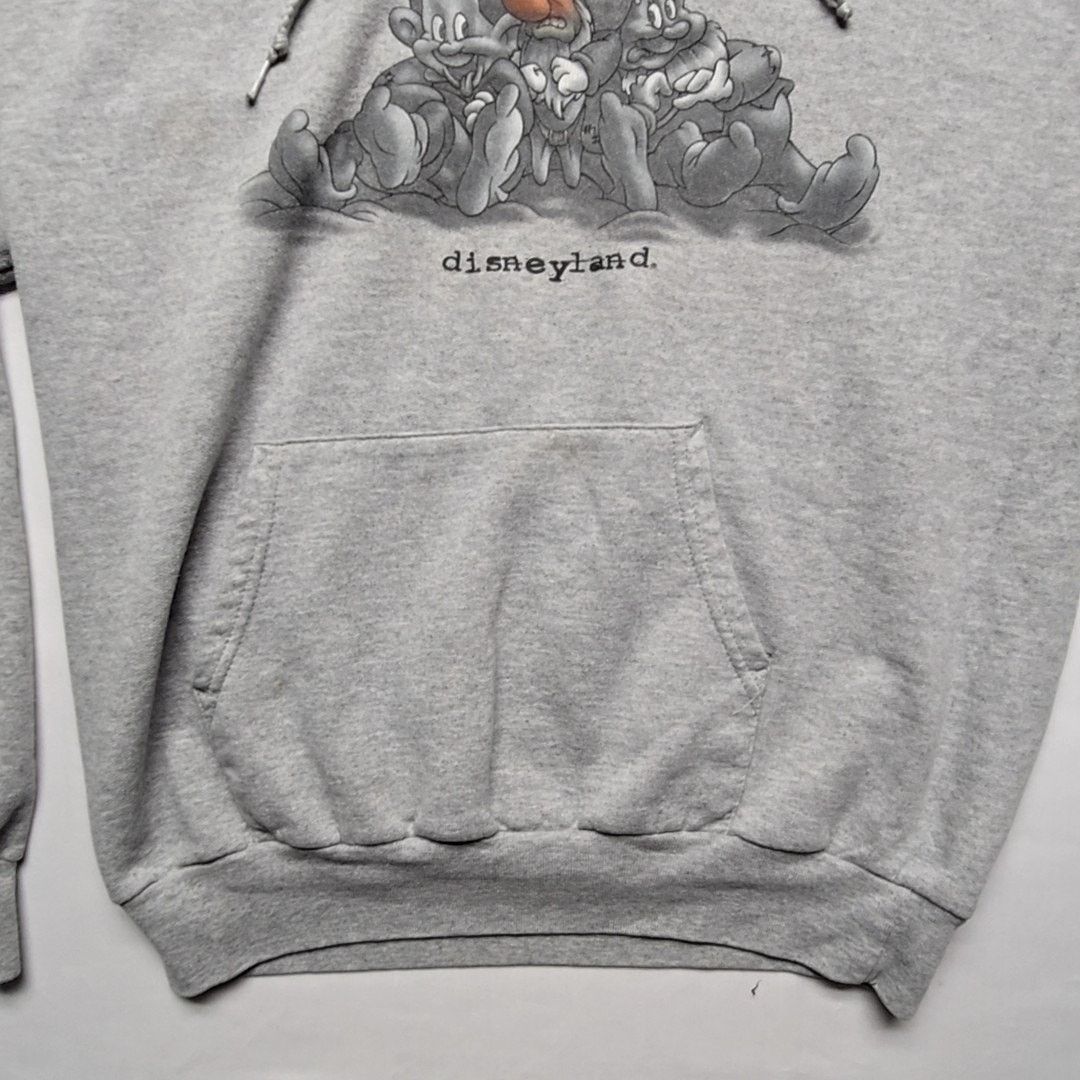 Vintage Vintage Disneyland Resort Dwarfs M Group Hug Grumpy Hoodie Size US M / EU 48-50 / 2 - 3 Thumbnail