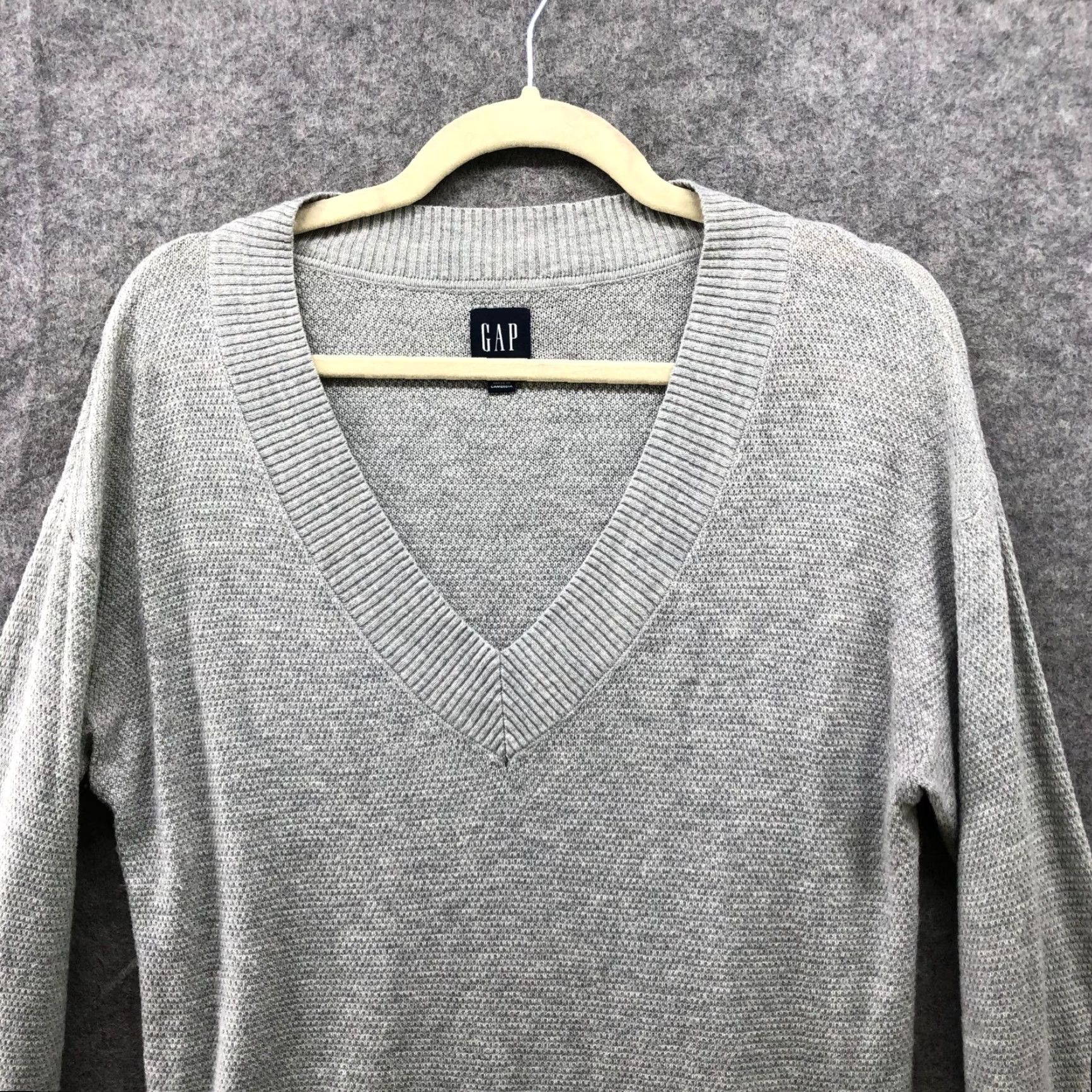 Gap VINTAGE? No. Gap Merino Wool Blend Sweater Womens S Gray V-Neck Tunic Relaxed Textured Size S / US 4 / IT 40 - 3 Thumbnail