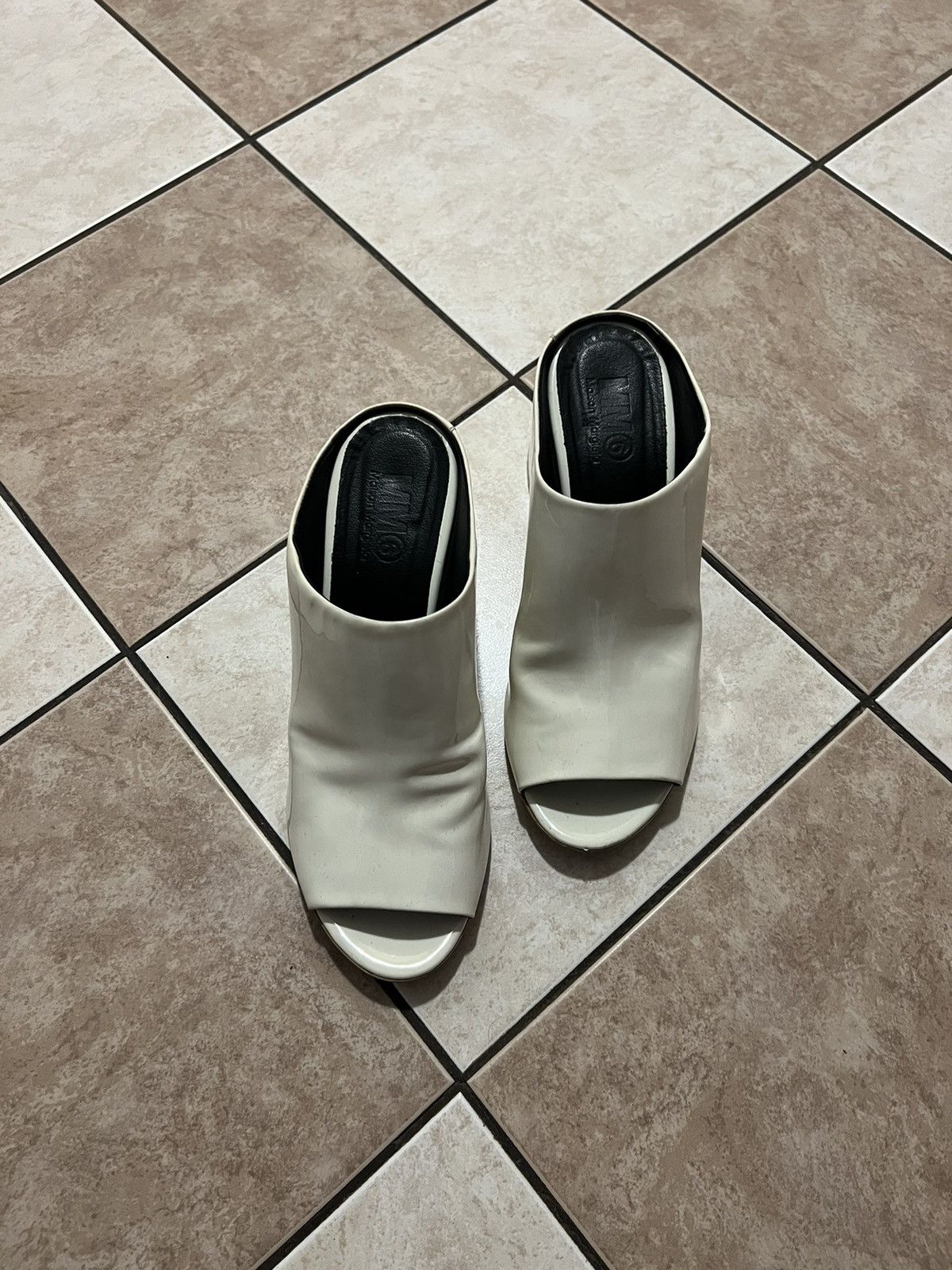Maison Margiela Maison Margiela MM6 Size US 9 / IT 39 - 2 Thumbnail