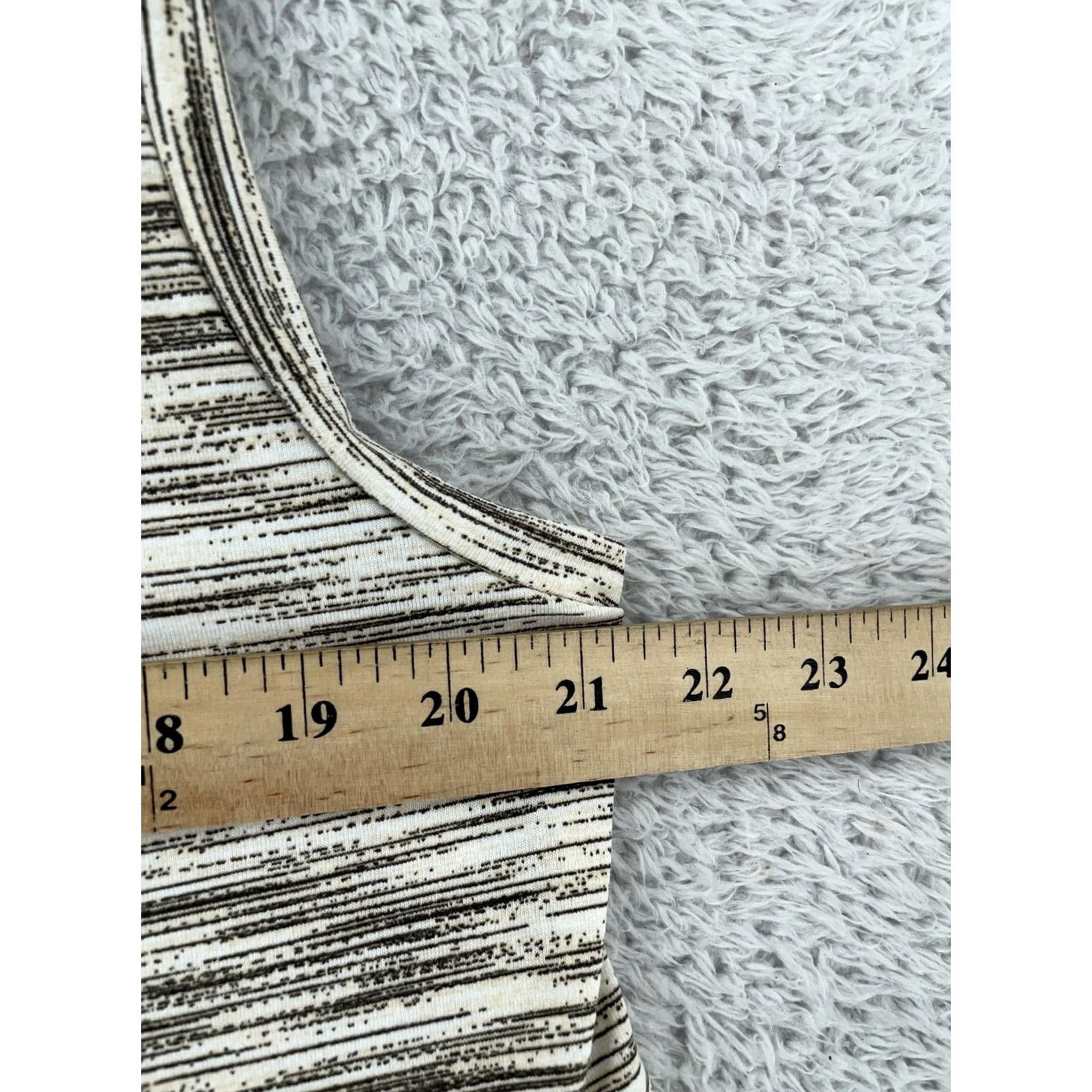 Vintage LuLaRoe Brittany Hooded Top Womens L Beige Black Striped Sleeveless Pullover Shirt Tank Sportswear Casual Size L / US 10 / IT 46 - 4 Thumbnail