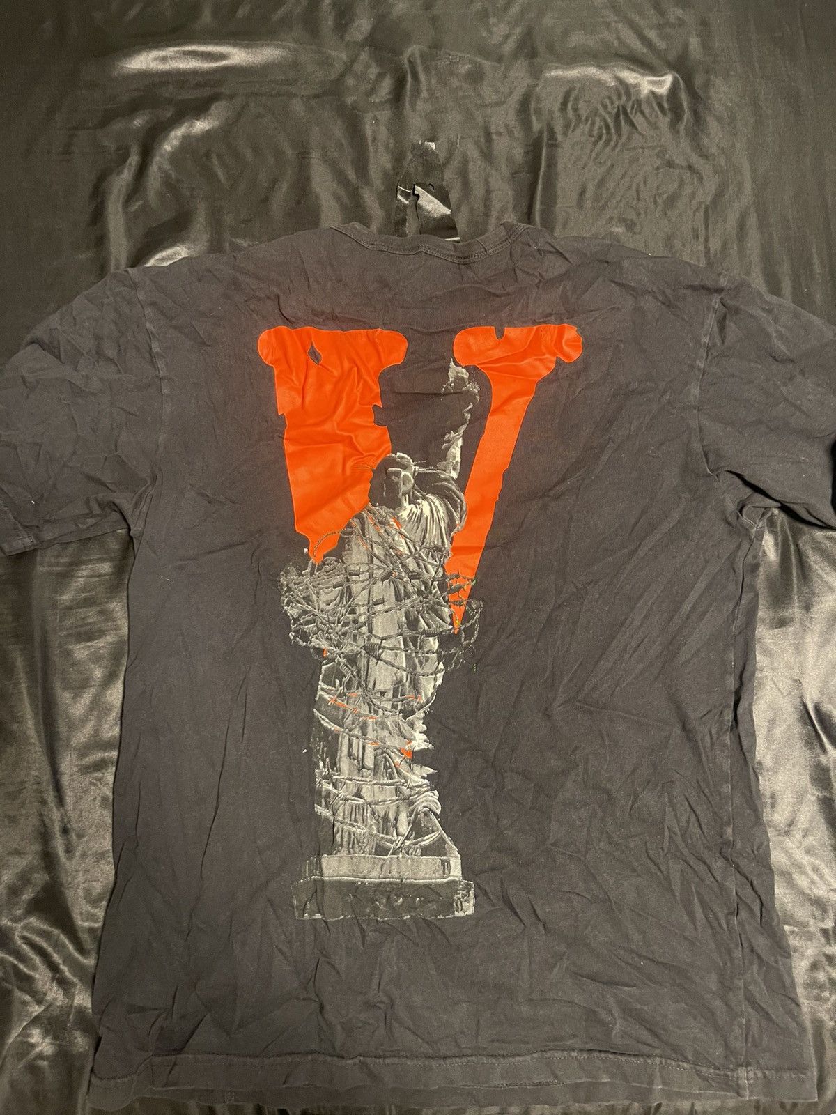 Vlone Vlone Statue of Liberty Tee Size US S / EU 44-46 / 1 - 2 Thumbnail