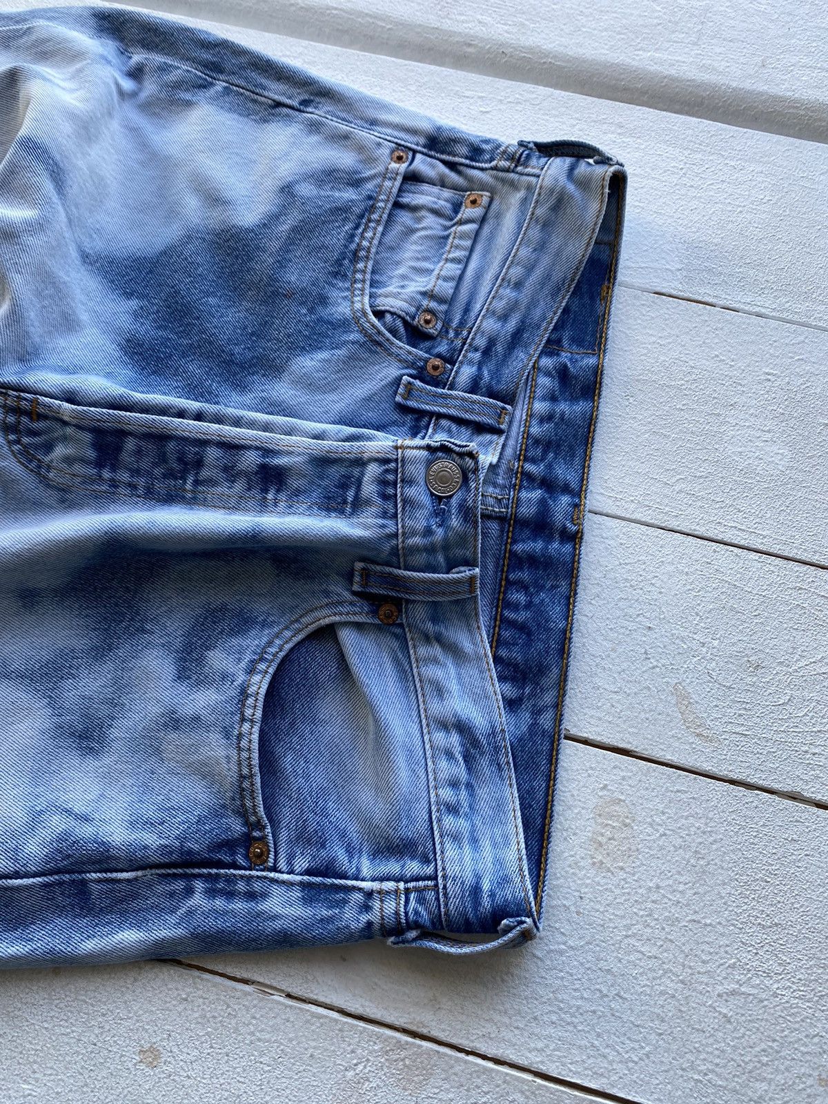 Levi's Vintage Clothing LVC Levis USA Made Custom Distressed Blue Cow Pattern Jeans Size US 32 / EU 48 - 5 Thumbnail