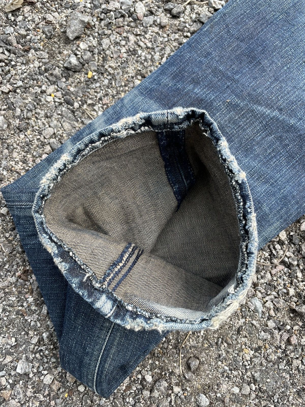 Lee 🔥Accept Binding Offer🔥 Disstressed Lee Denim jeans Vintage Size US 29 - 12 Thumbnail