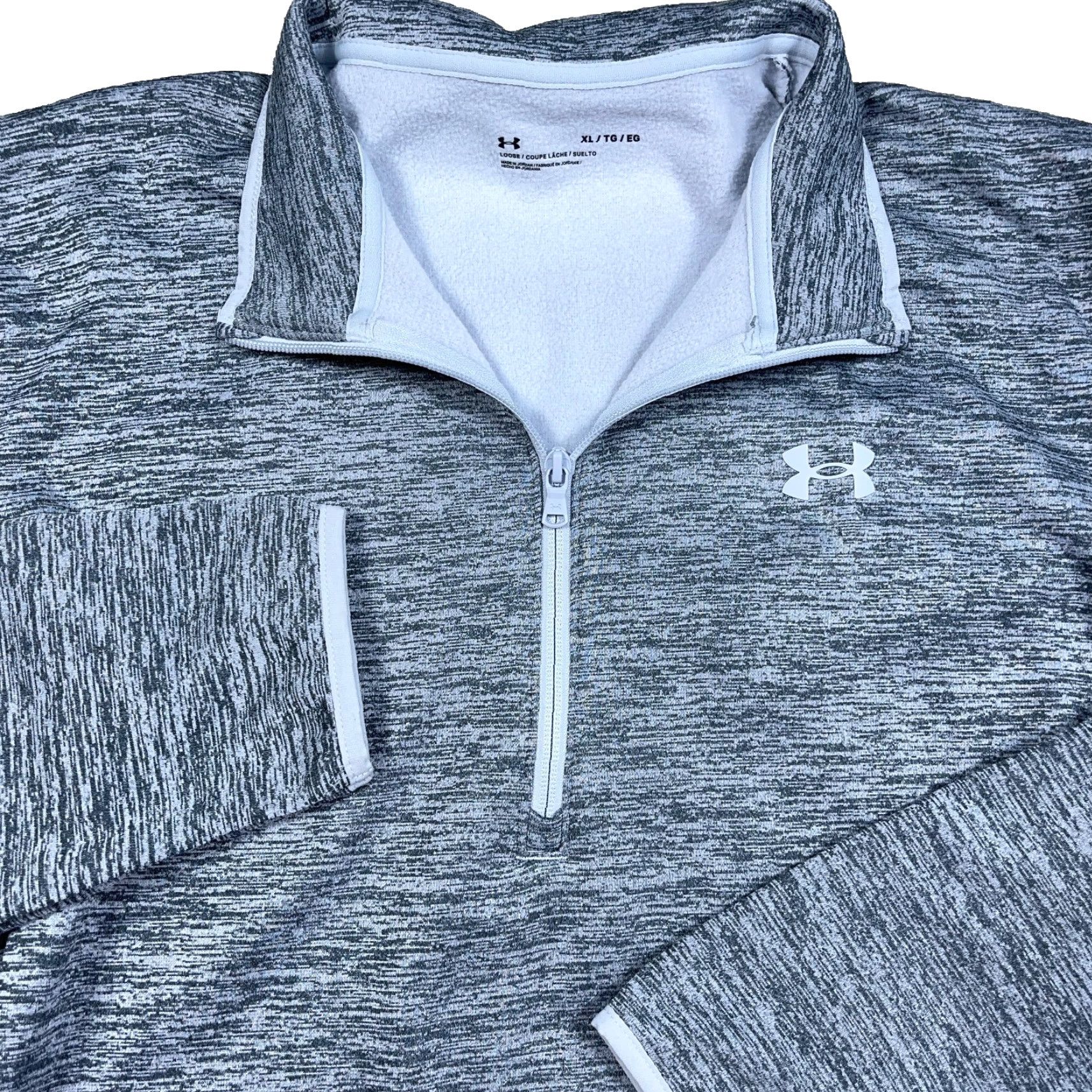 Under Armour Under Armour Sweatshirt Men XL Gray Pullover 1/4 Zip Long Sleeve Mock Neck Regular Fit Polyester Fleece Sports Classic Vintage: No Size US XL / EU 56 / 4 - 2 Thumbnail