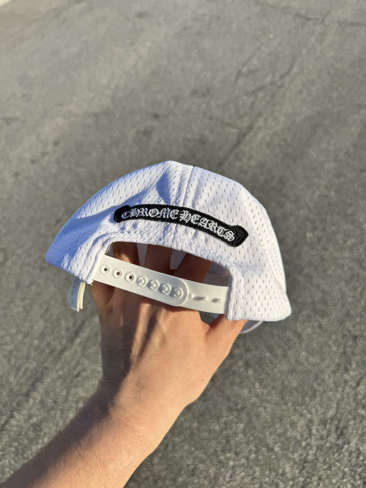 Chrome Hearts Chrome Hearts White Mesh Horseshoe Cap Size ONE SIZE - 3 Thumbnail