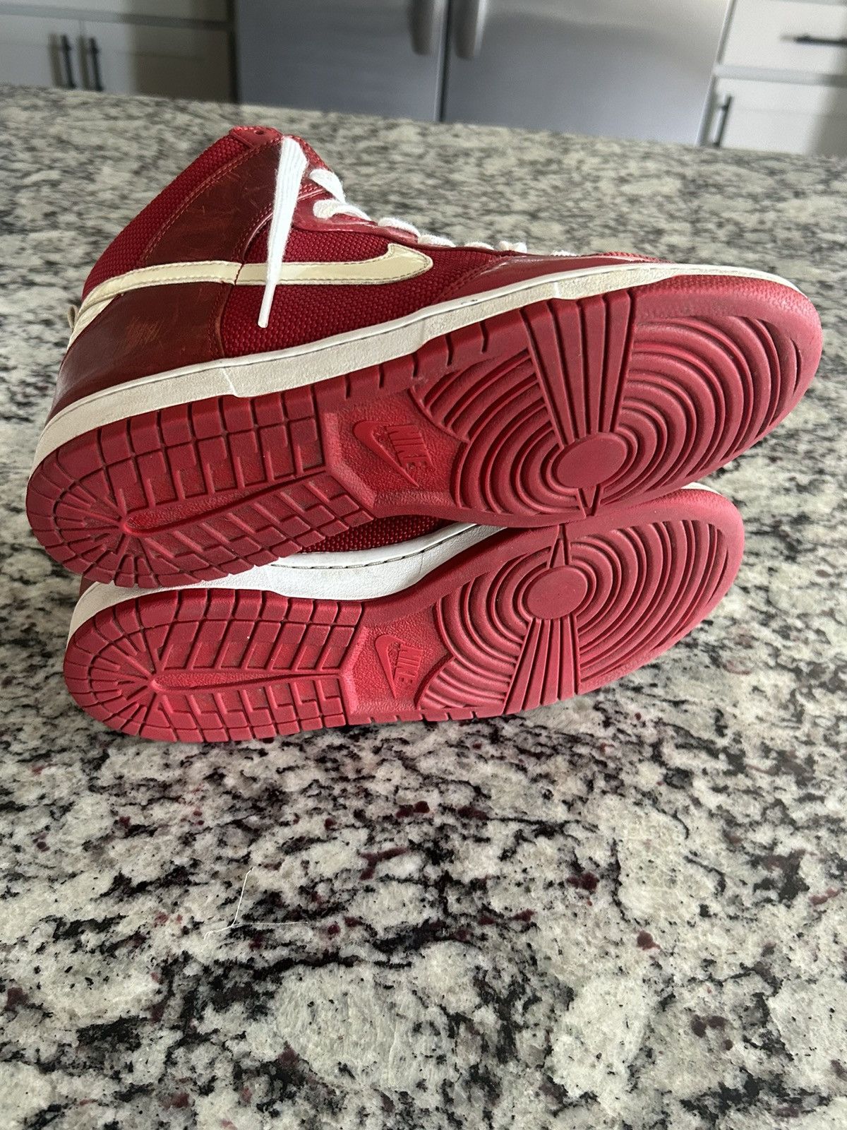Nike Nike high top red dunks Size US 8 / EU 41 - 3 Thumbnail