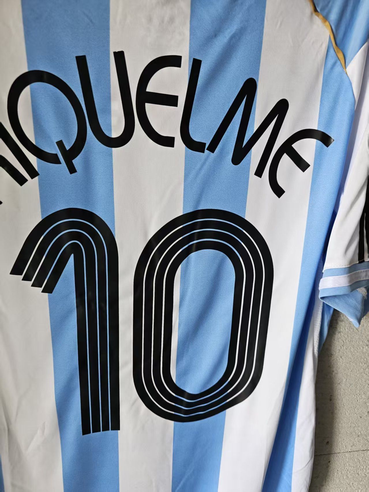 Other 2006 Argentina #10 Riquelme Jersey Size US L / EU 52-54 / 3 - 4 Thumbnail