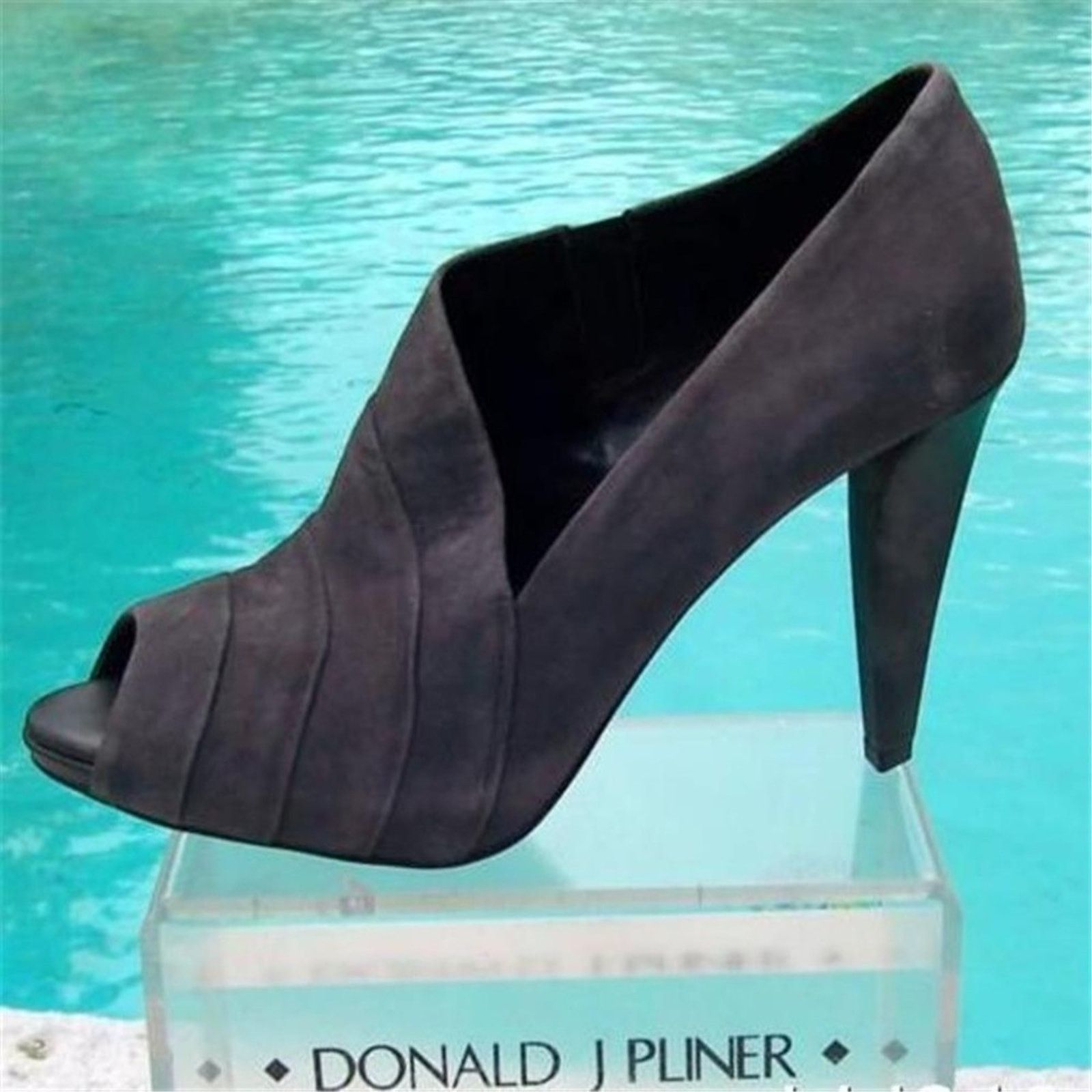 Donald Pliner Donald Pliner Gray Suede Shoe Asymmetrical Peep Toe NWT $395 Size US 10 / IT 40 - 5 Thumbnail