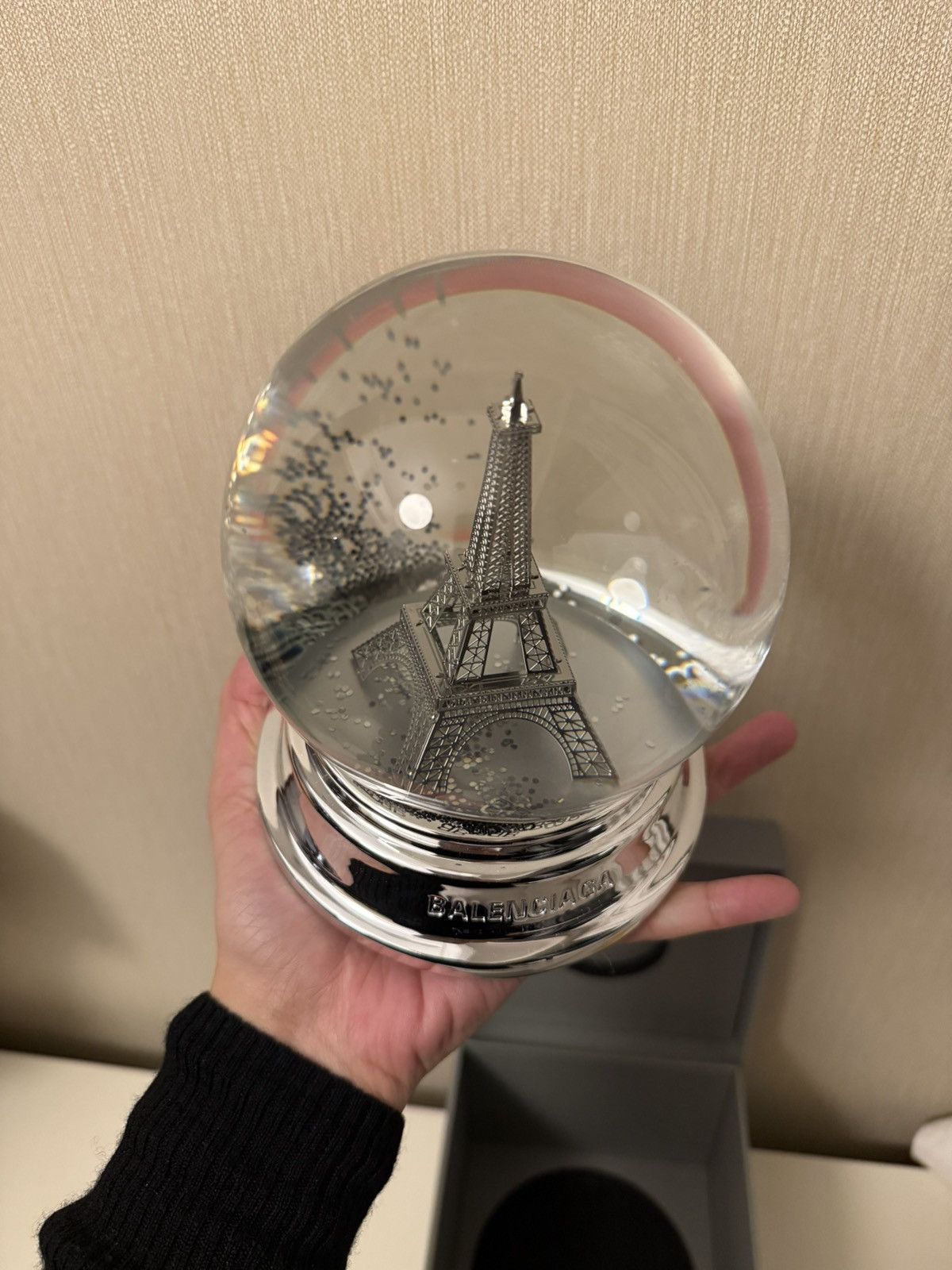 Balenciaga Rare balenciaga vip snow globe Size ONE SIZE - 10 Thumbnail