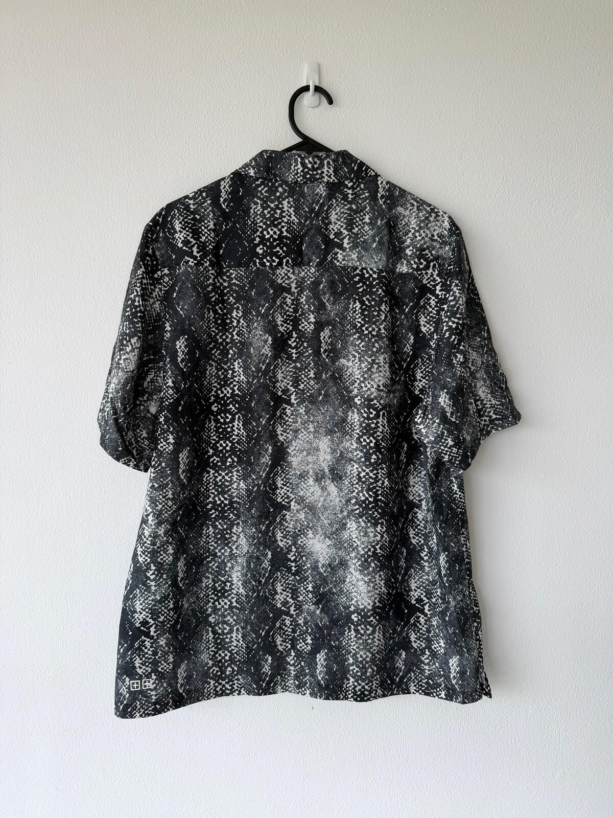 Ksubi new ksubi medium m short sleeve resort shirt mamba black Size US M / EU 48-50 / 2 - 5 Thumbnail