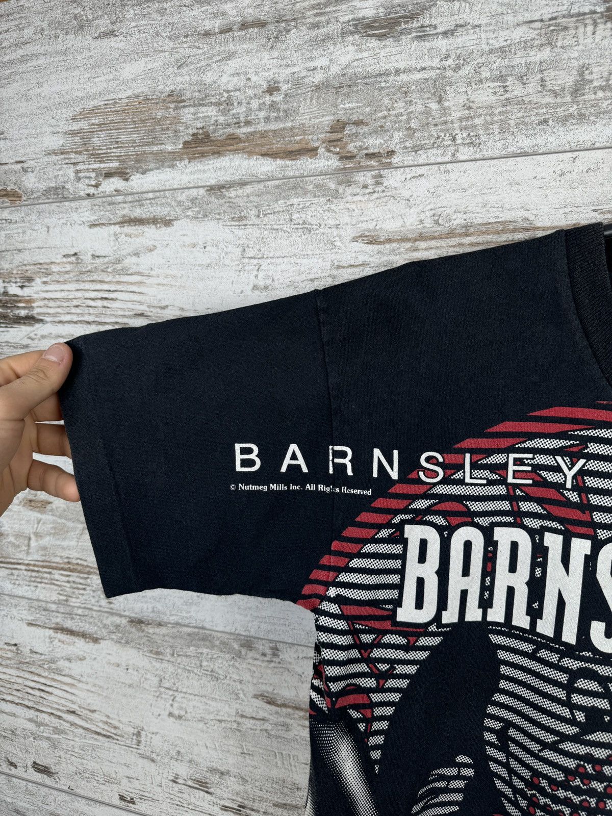 Vintage Mens Vintage Barnsley FC T-shirt overprint England football Size US S / EU 44-46 / 1 - 4 Thumbnail