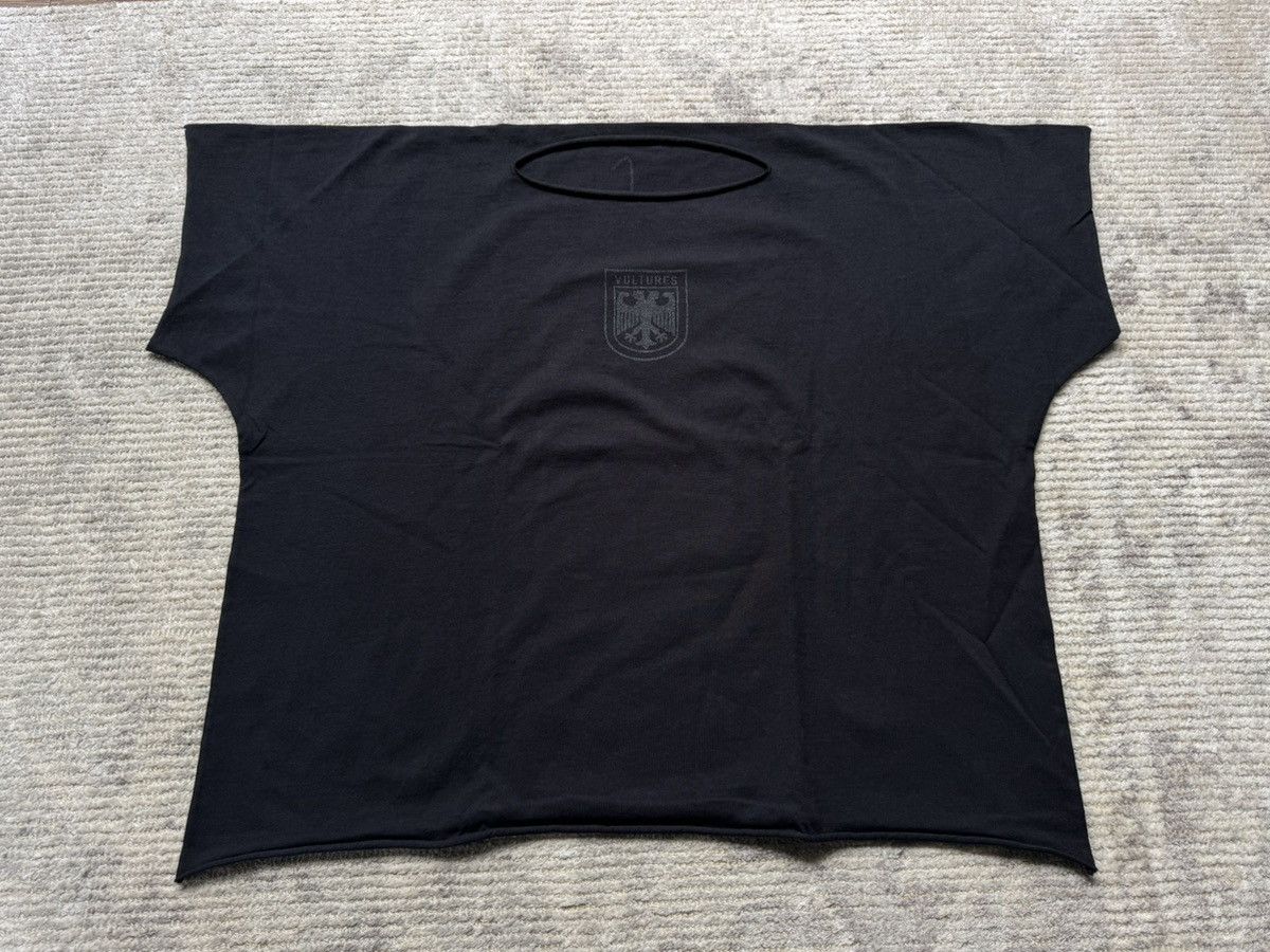 Kanye West Size 1 Yeezy Vultures Short T Black Tee Shirt Yzy Tour Small Size US S / EU 44-46 / 1 - 2 Thumbnail