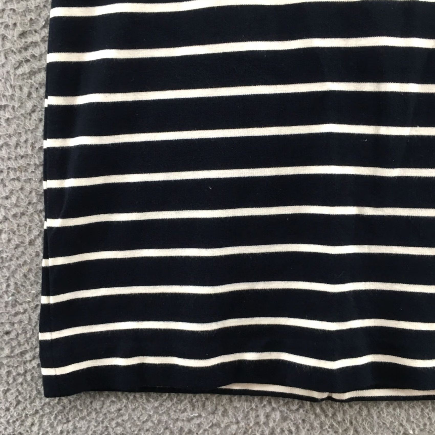 Banana Republic Banana Republic Bodycon Dress Womens Size 2 Black White Striped Short Sleeve Zip Back Size 26" / US 2 / IT 38 - 7 Thumbnail