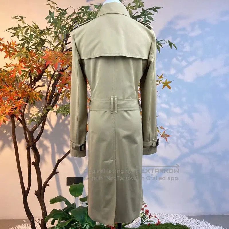 Burberry Burberry Women's Khaki Trench Coat M Size. Size M / US 6-8 / IT 42-44 - 3 Thumbnail