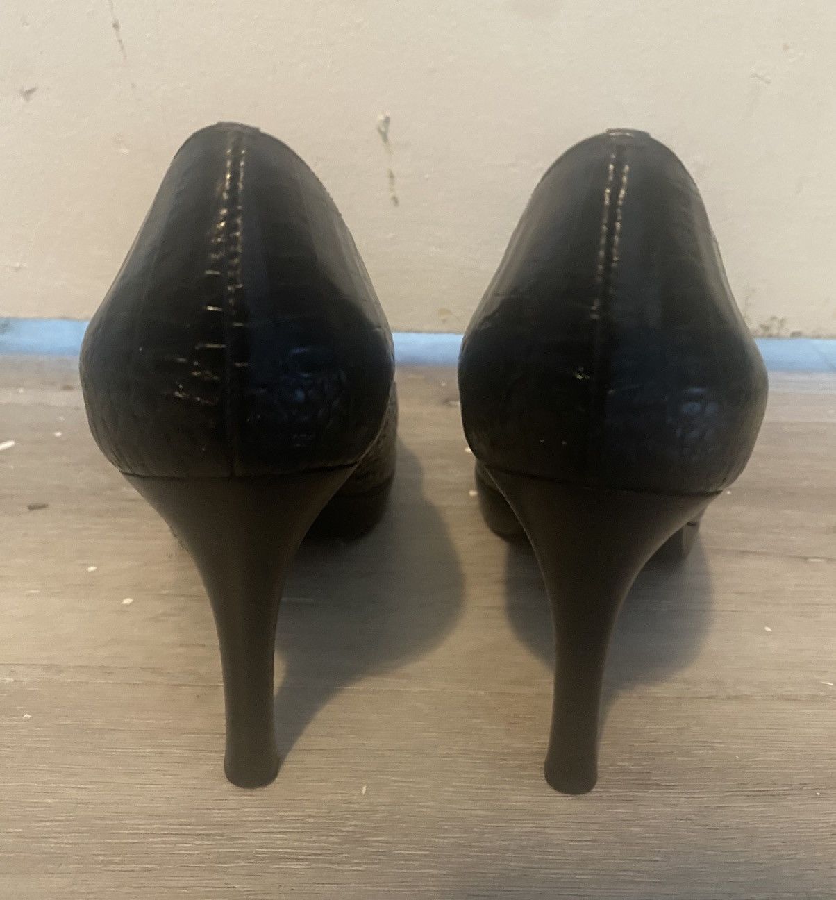 Ann Taylor ANN TAYLOR classic black real leather heels (US 8; EU 38.5) Size US 8 / IT 38 - 2 Thumbnail