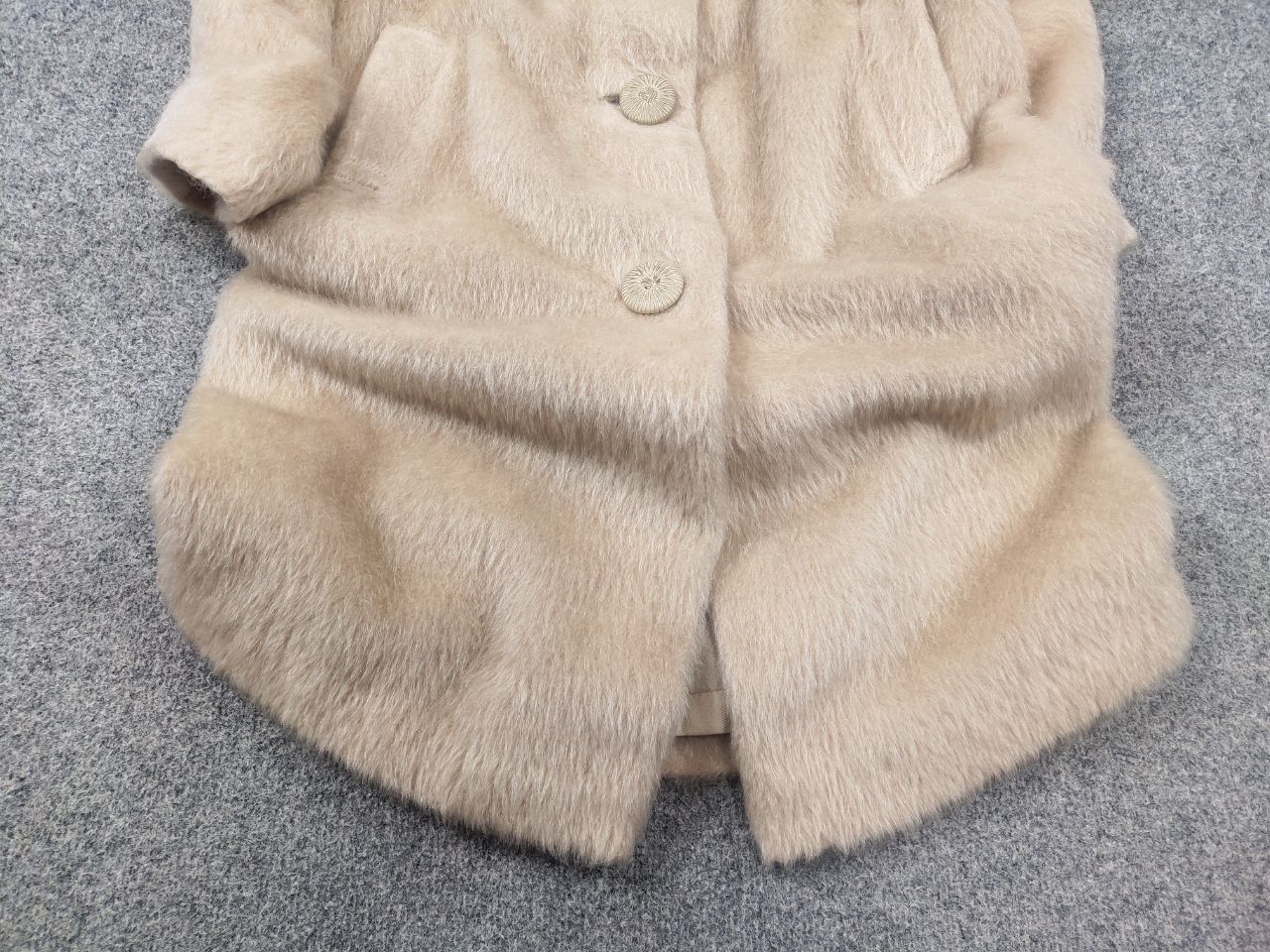 Vintage Vintage 1950's/60's Luxury Mohair fuzzy Beige Coat Jacket Size M / US 6-8 / IT 42-44 - 8 Thumbnail