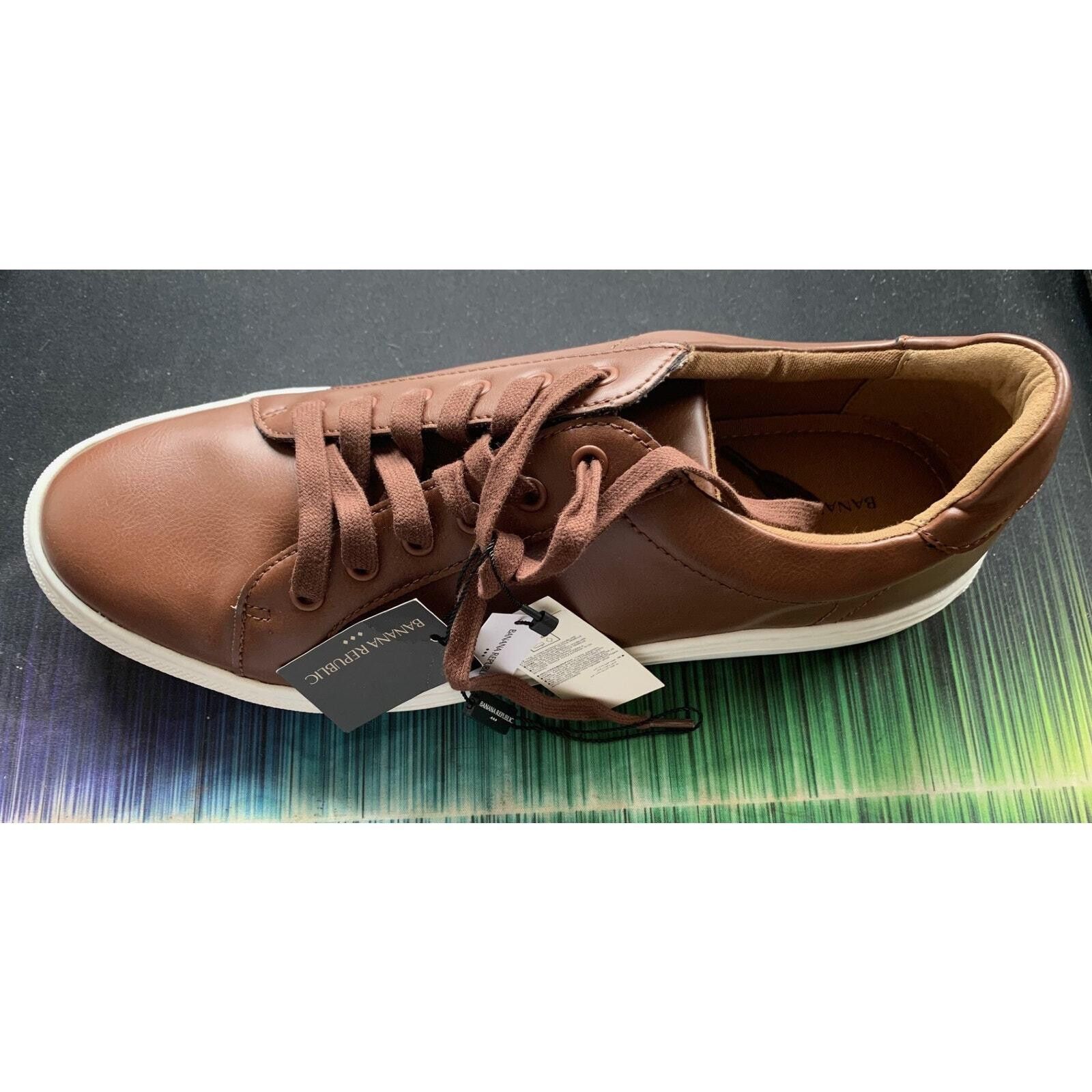 Banana Republic New Banana Republic VEGAN LEATHER SNEAKERS size 11 Size US 11 / EU 44 - 7 Thumbnail