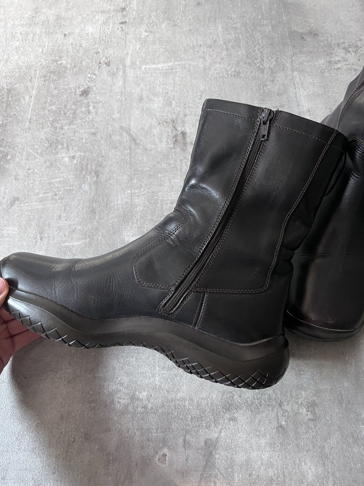 Prada Prada F/W 1999 Ankle Vibram black leather boots Size US 9 / EU 42 - 5 Thumbnail