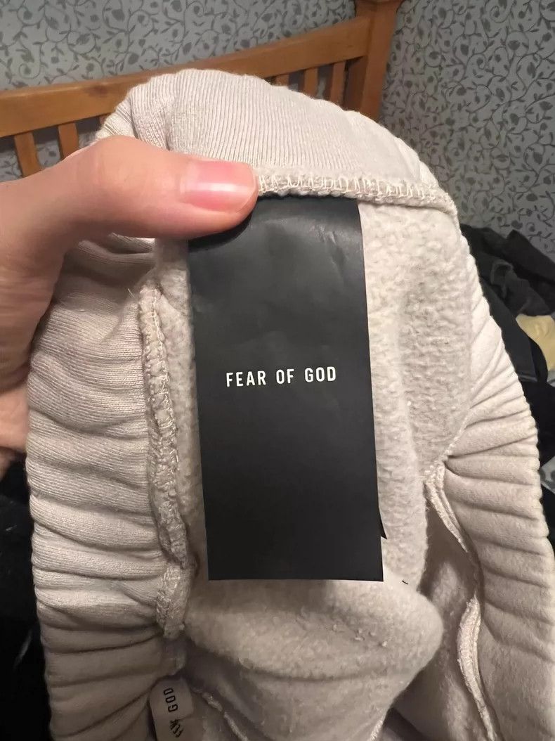 Fear of God Fear of God Cement white drop slacks Size US 32 / EU 48 - 4 Thumbnail
