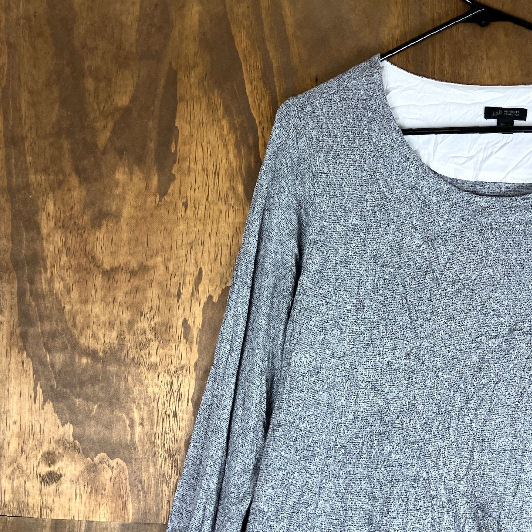 J. Jill J Jill Womens Blouse Gray White Wearever Collection Layer Long Sleeve Stretch 1X Size XL / US 12-14 / IT 48-50 - 4 Thumbnail