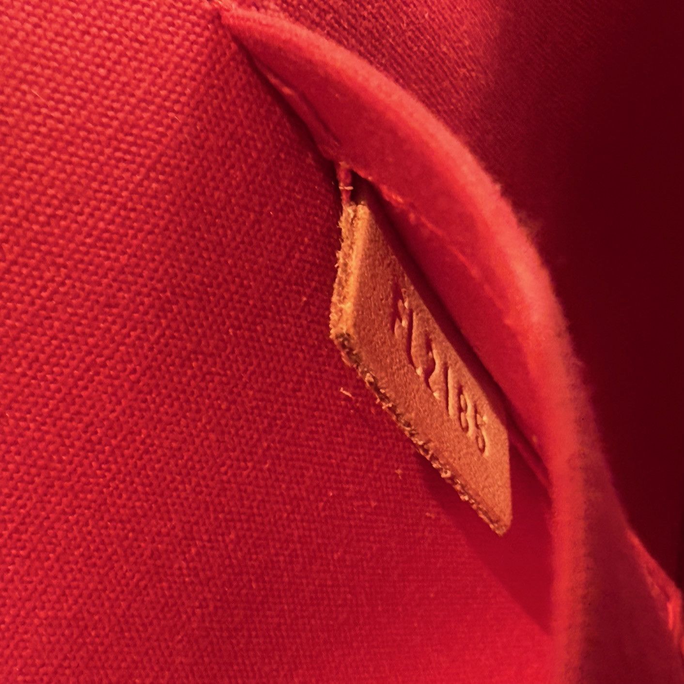 Louis Vuitton Louis Vuitton 2015 Red Monogramme Vernis Alma BB Bag Size ONE SIZE - 9 Thumbnail