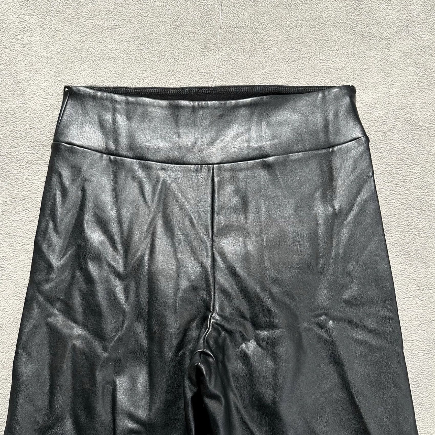 Abercrombie & Fitch Abercrombie & Fitch Leggings Womens Black Small Faux Leather Skinny EUC Size 28" / US 6 / IT 42 - 3 Thumbnail