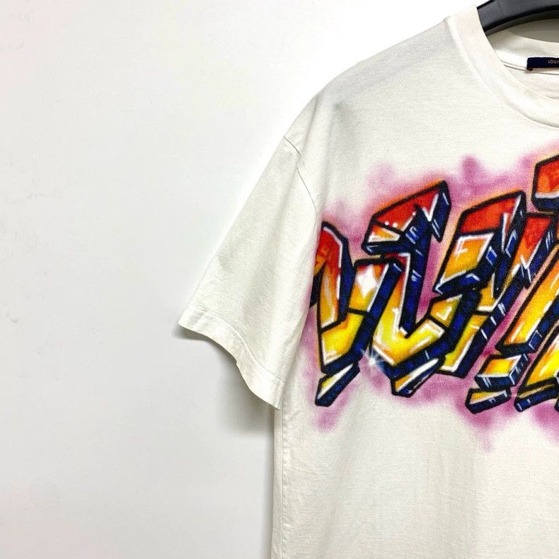 Louis Vuitton Louis Vuitton White graffiti flame logo short sleeve T-shi Size US M / EU 48-50 / 2 - 5 Thumbnail