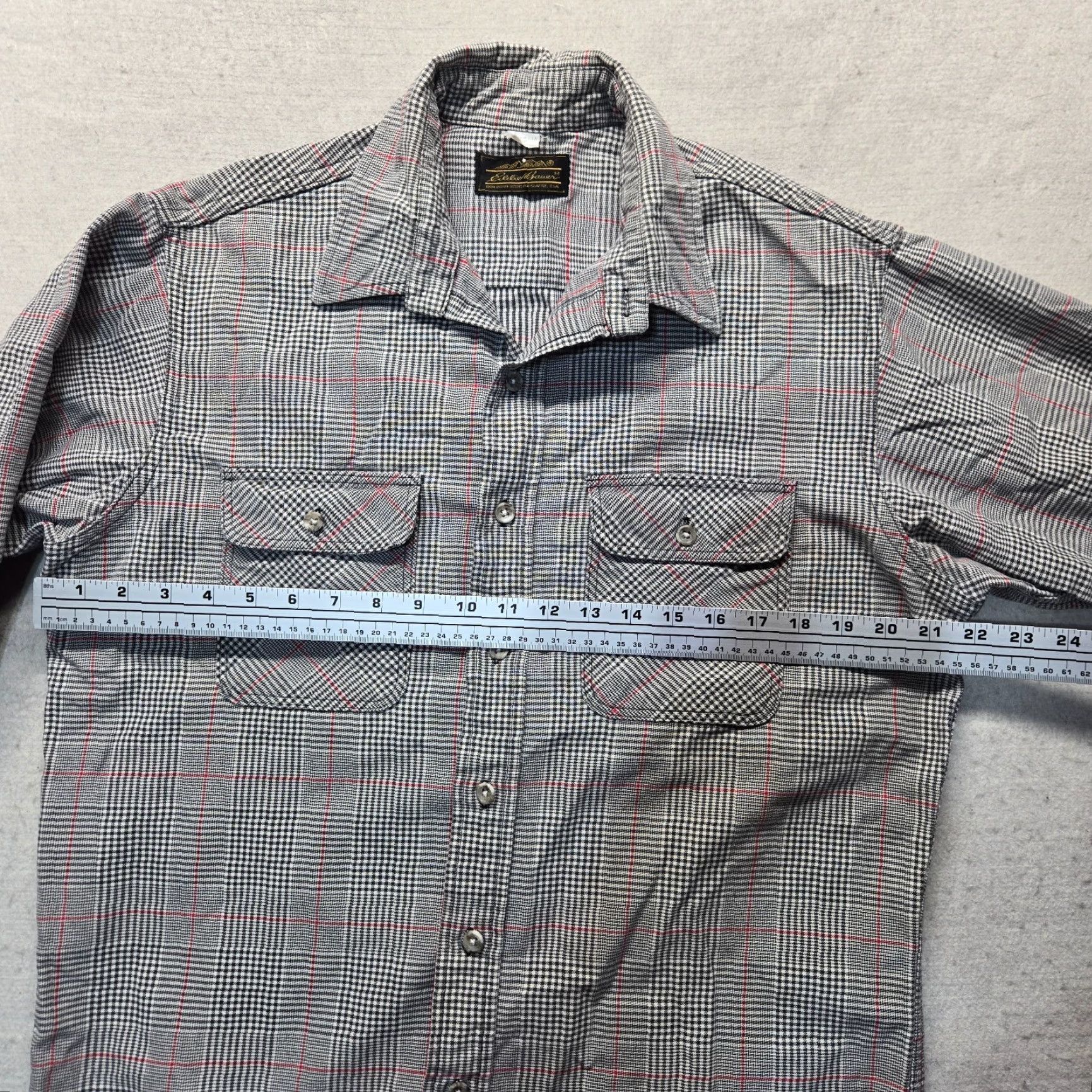 Eddie Bauer Eddie Bauer Shirt Plaid Button-Down Gray Flannel Long Sleeve Mens Large 100% Cotton Classic Fit Casual Workwear Size US L / EU 52-54 / 3 - 5 Thumbnail