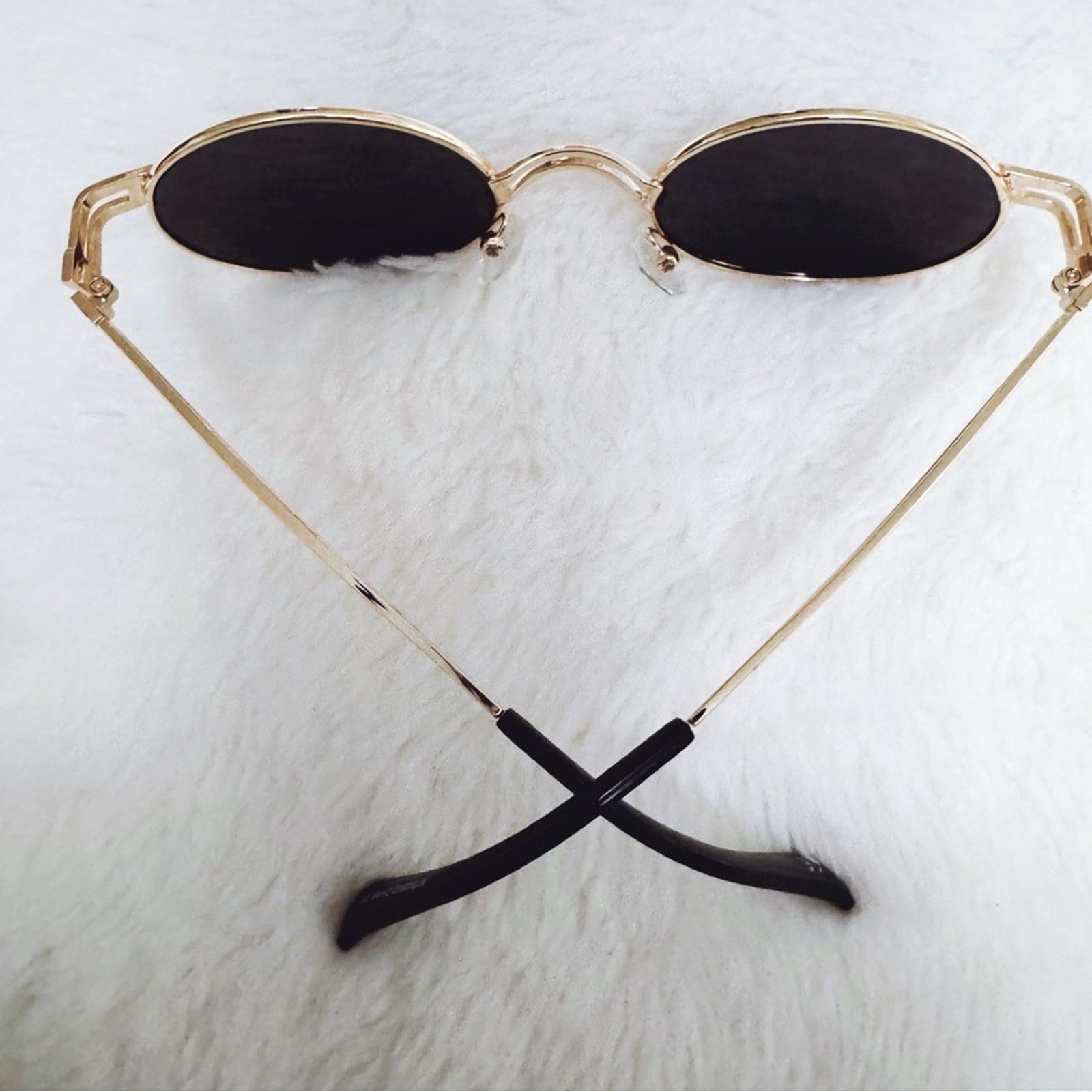 Other Brandon Black with Gold Rim Round Sunglasses Size ONE SIZE - 11 Thumbnail