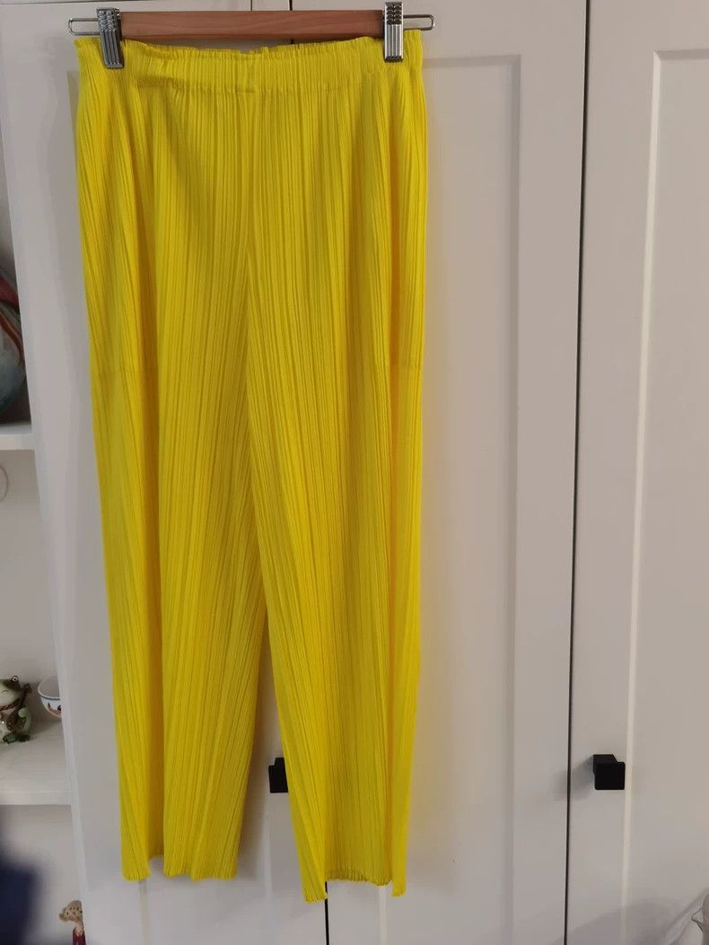 Issey Miyake Issey Miyake Pleated Yellow Pants - dmc Size US 28 / EU 44 - 1 Thumbnail