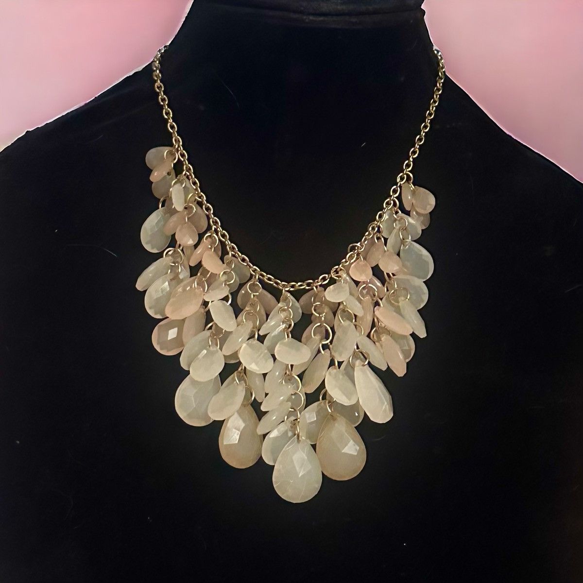 Other Gold tone teardrop cluster bib necklace Size ONE SIZE - 1 Thumbnail