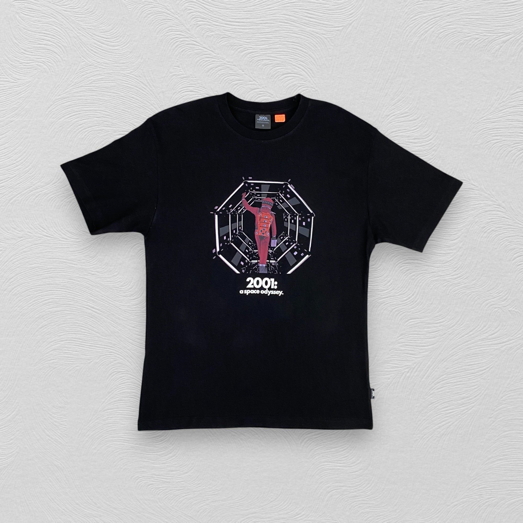 GU Vintage 2001: A Space Odyssey TShirt - I023 Size US M / EU 48-50 / 2 - 1 Thumbnail