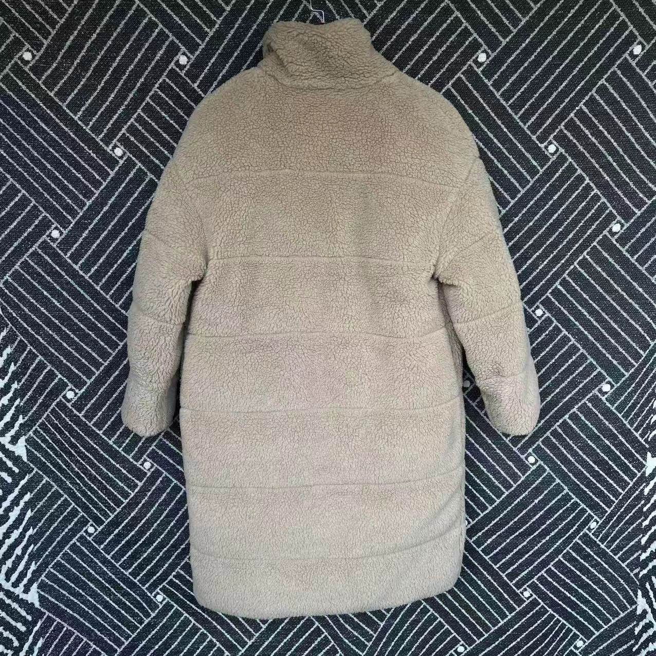Moncler Moncler Wmns Khaki Reversible Logo M.L. XS 98N Size XS / US 0-2 / IT 36-38 - 2 Thumbnail