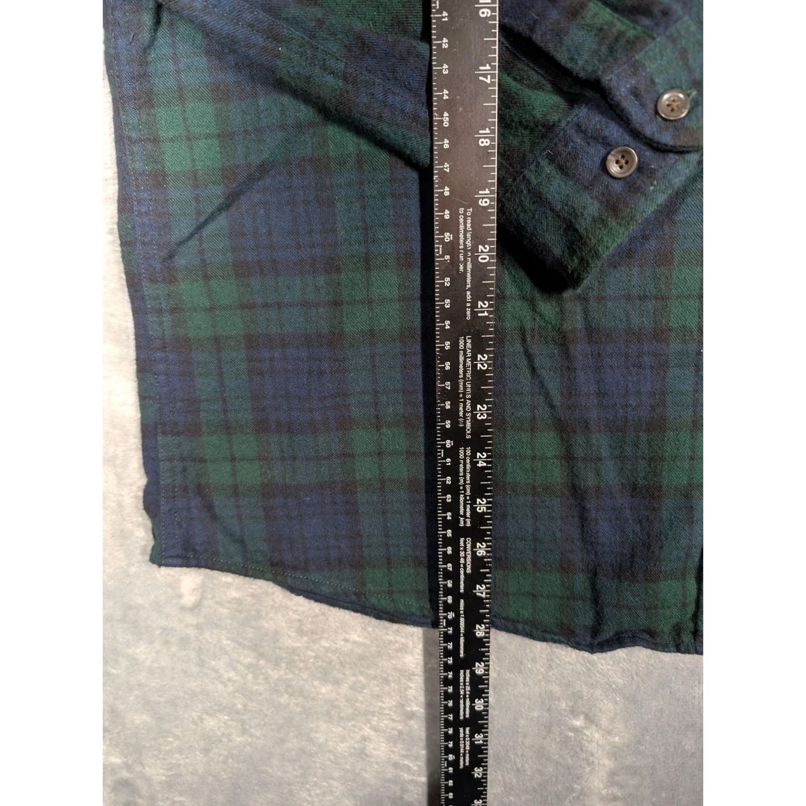 Vintage LL Bean Shirt Mens LT Green Blue Plaid Flannel Long Sleeve Button Up Casual Shirt Mens LT Green Blue Plaid Flannel Button-Up Size US L / EU 52-54 / 3 - 2 Thumbnail