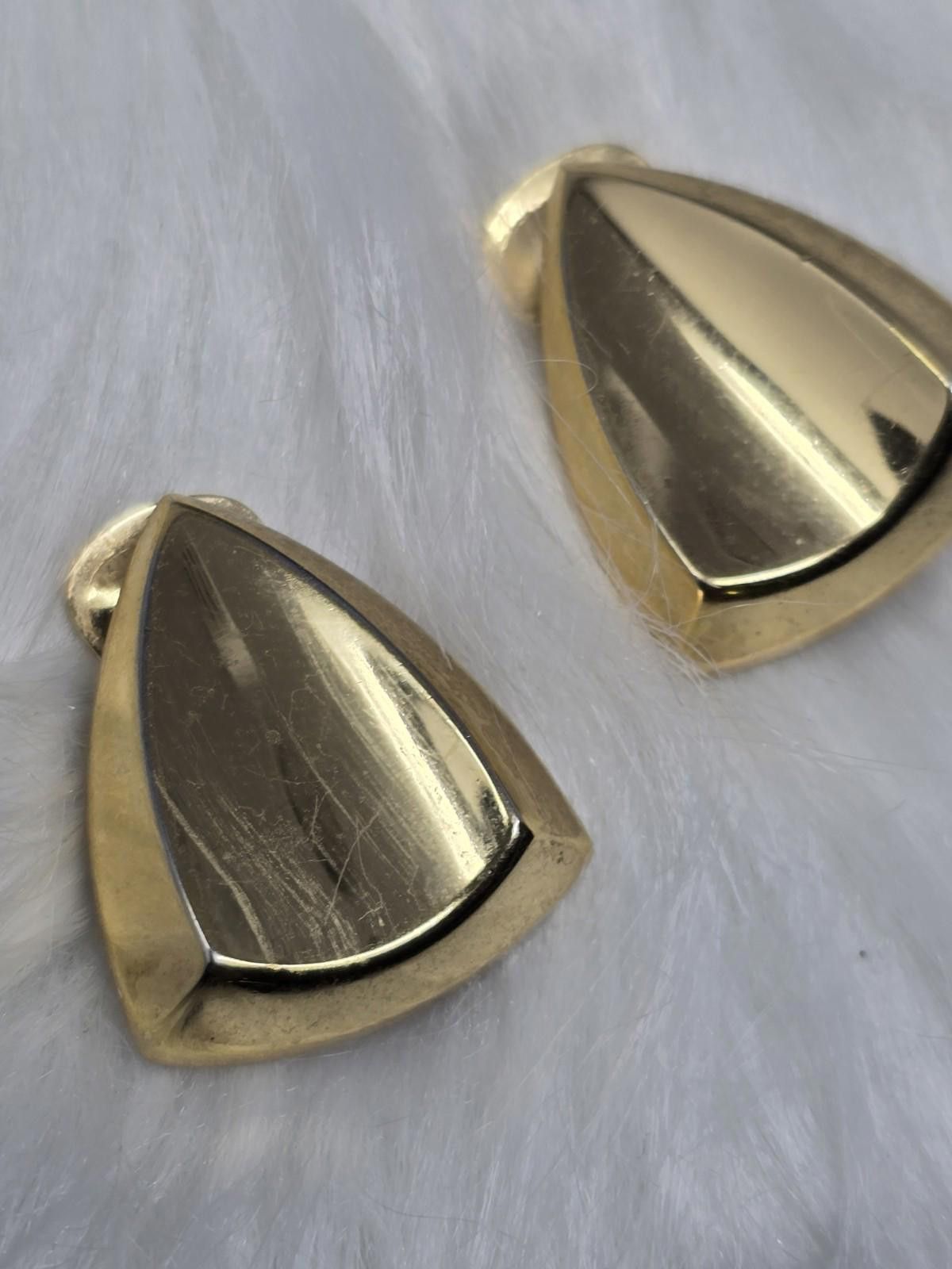 Dior Vintage Christian Dior Gold Shield Clip Earrings Size ONE SIZE - 1 Thumbnail